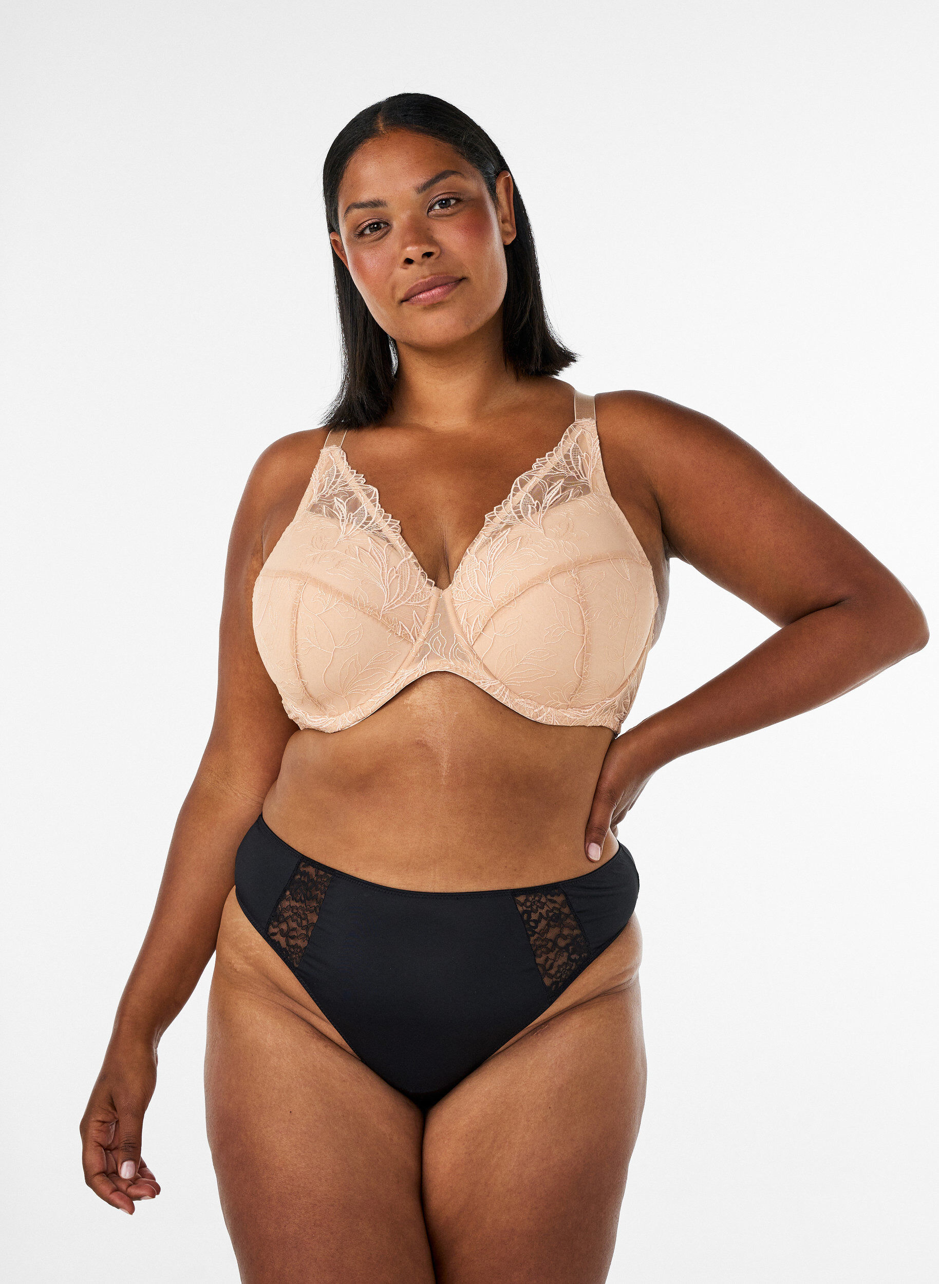 ZizziTopatut pitsirintaliivit kaaritukien kera, Beige, Model image number 1
