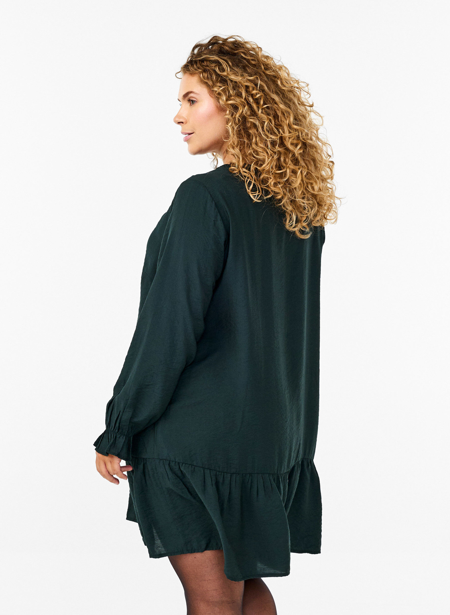 Zizzi Lyhyt mekko tikkauksilla ja napeilla, Scarab, Model image number 1