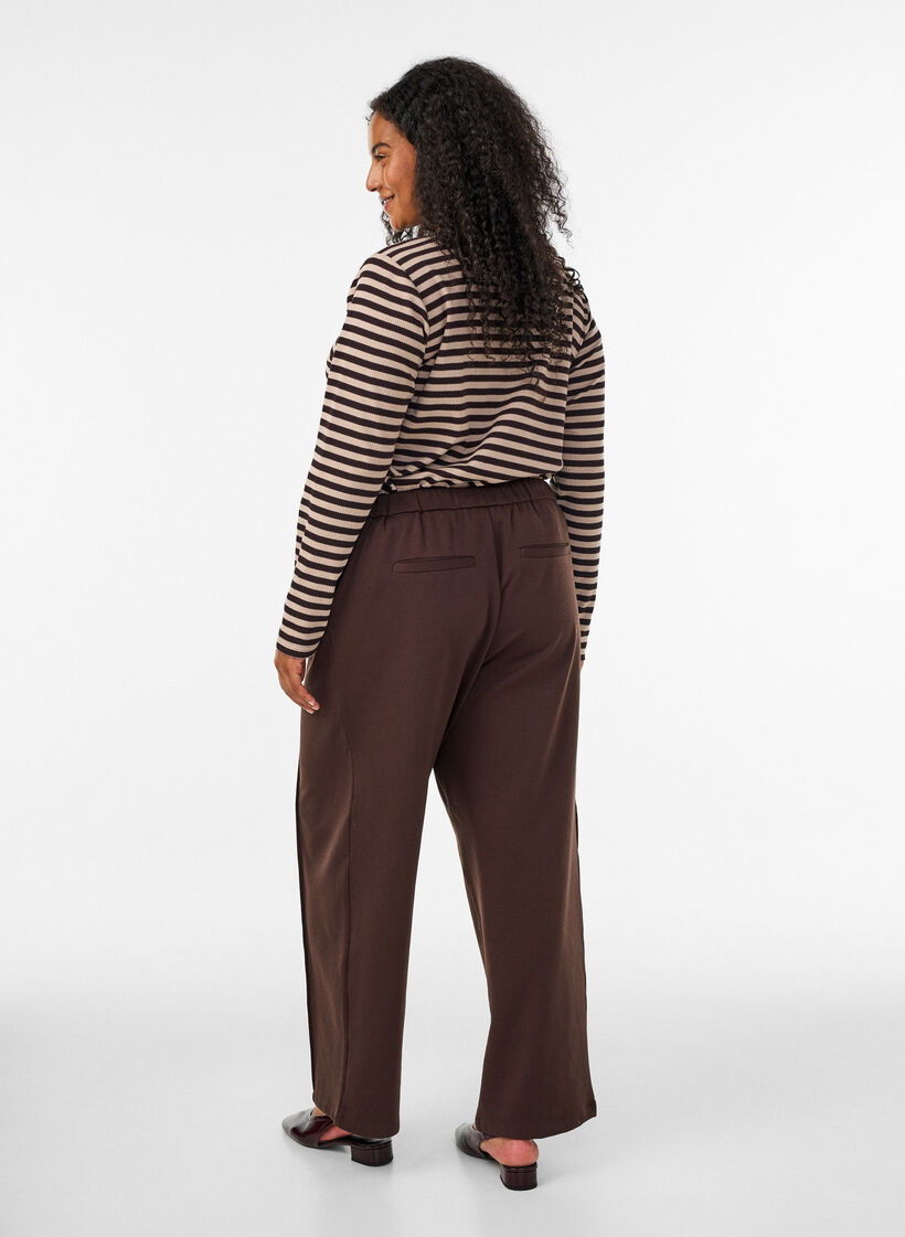 V&auml;lj&auml;t jerseyhousut korkealla vy&ouml;t&auml;r&ouml;ll&auml;, Ruskea, Model image number 1