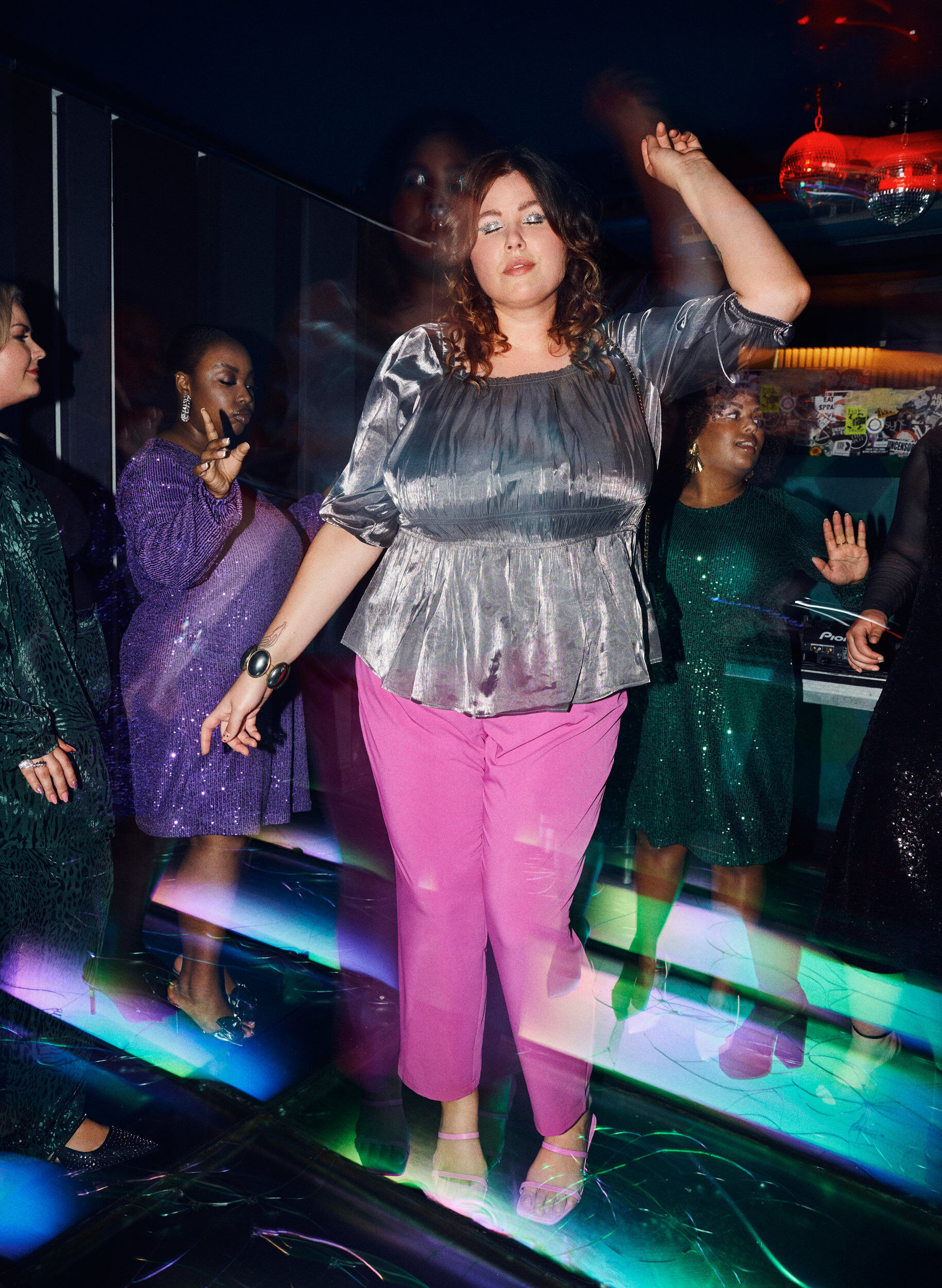 Zizzi Hopeanv&auml;rinen pusero, jossa on 3/4-hihat ja rypytys, Dark Silver, Image image number 1