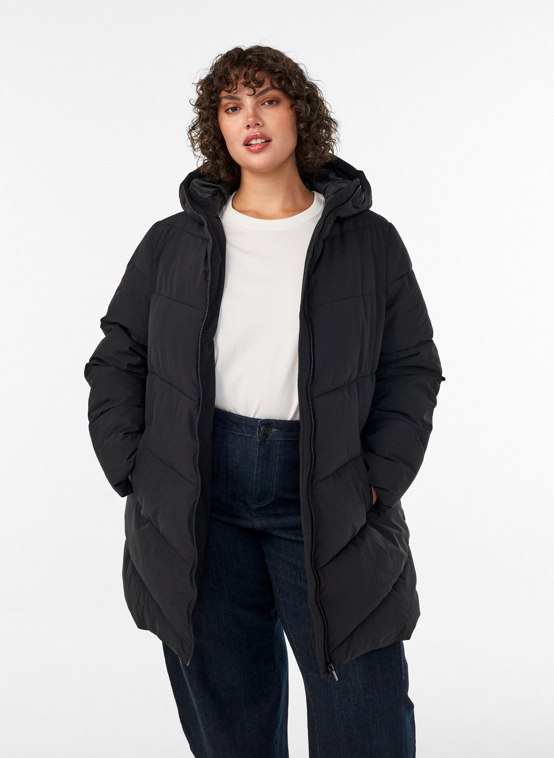 ZizziKeskipitk&auml; toppatakki hupulla, Musta, Model image number 0