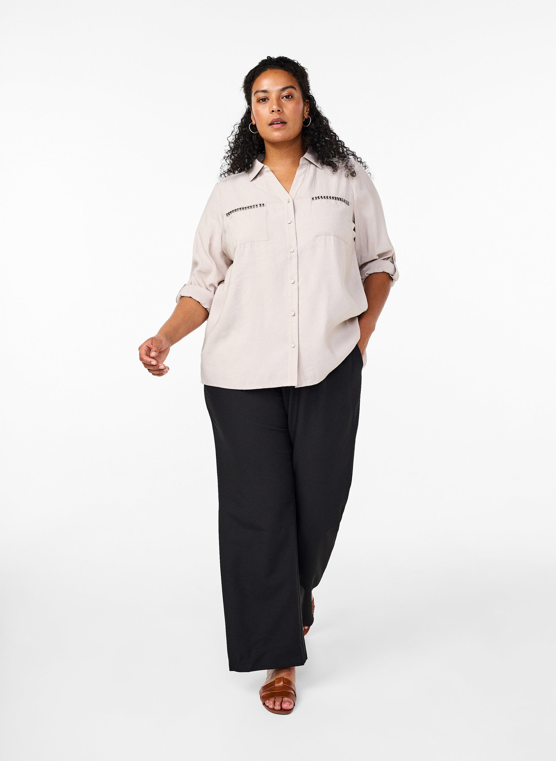 Zizzi Paita, jossa on niitit ja 3/4-hihat, Beige, Model image number 1