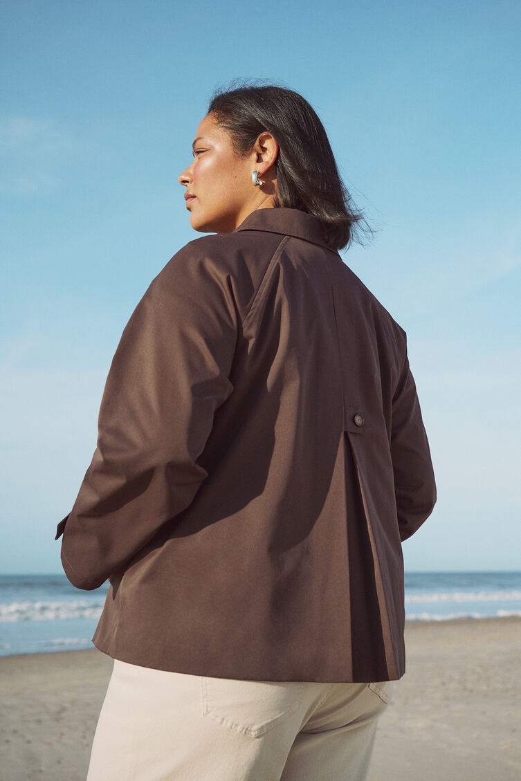 Ruskea lyhyt trenssitakki, , Model