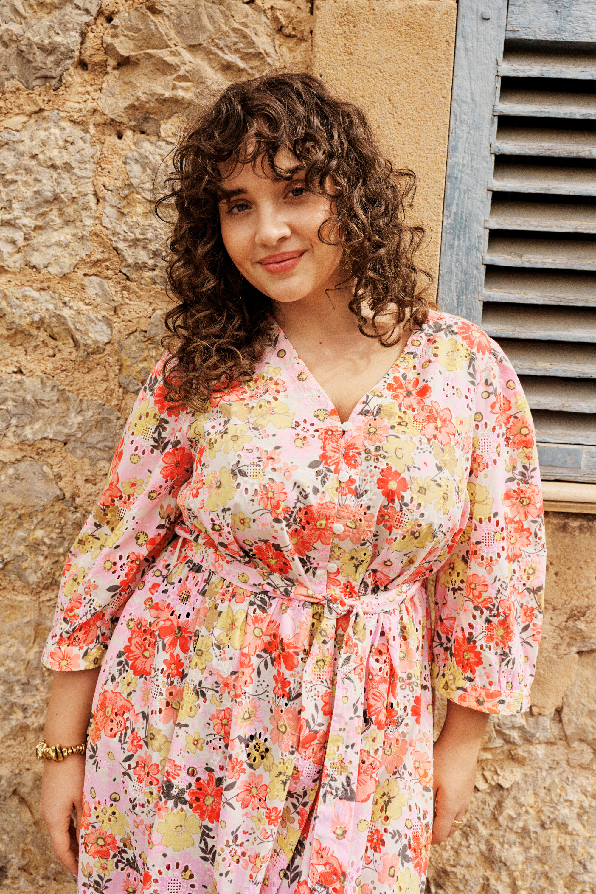 ZizziRomanttinen kukkaunelma pastellis&auml;vyiss&auml;, , Model