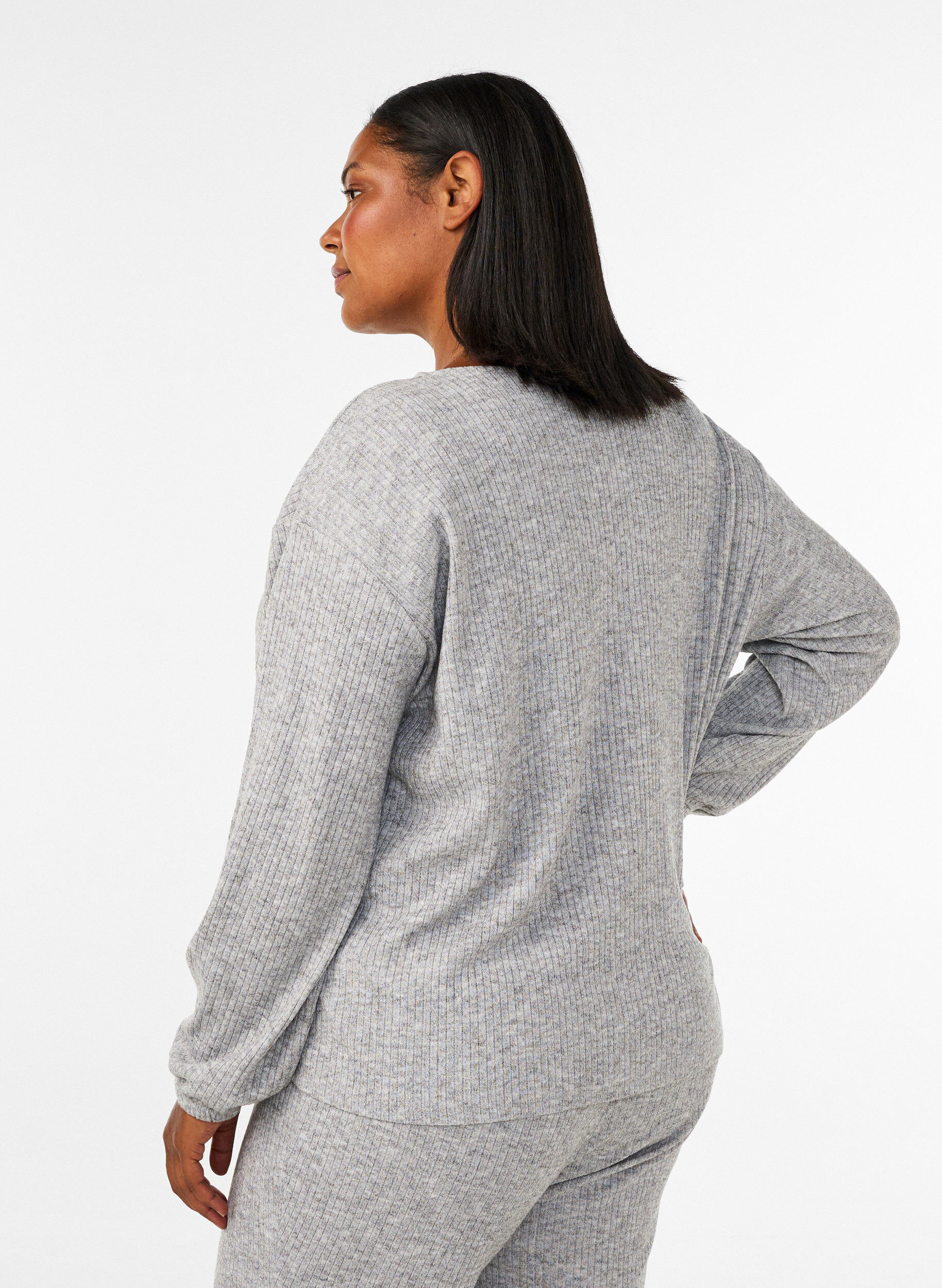 ZizziJersey-pusero ribatulla tekstuurilla ja V-p&auml;&auml;ntiell&auml;, Harmaa, Model image number 2
