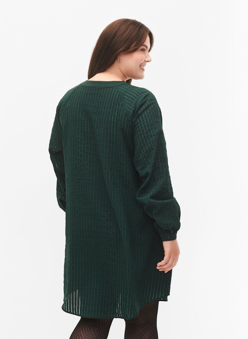 Pitkä viskoosipaita raitakuosilla, Scarab, Model image number 1