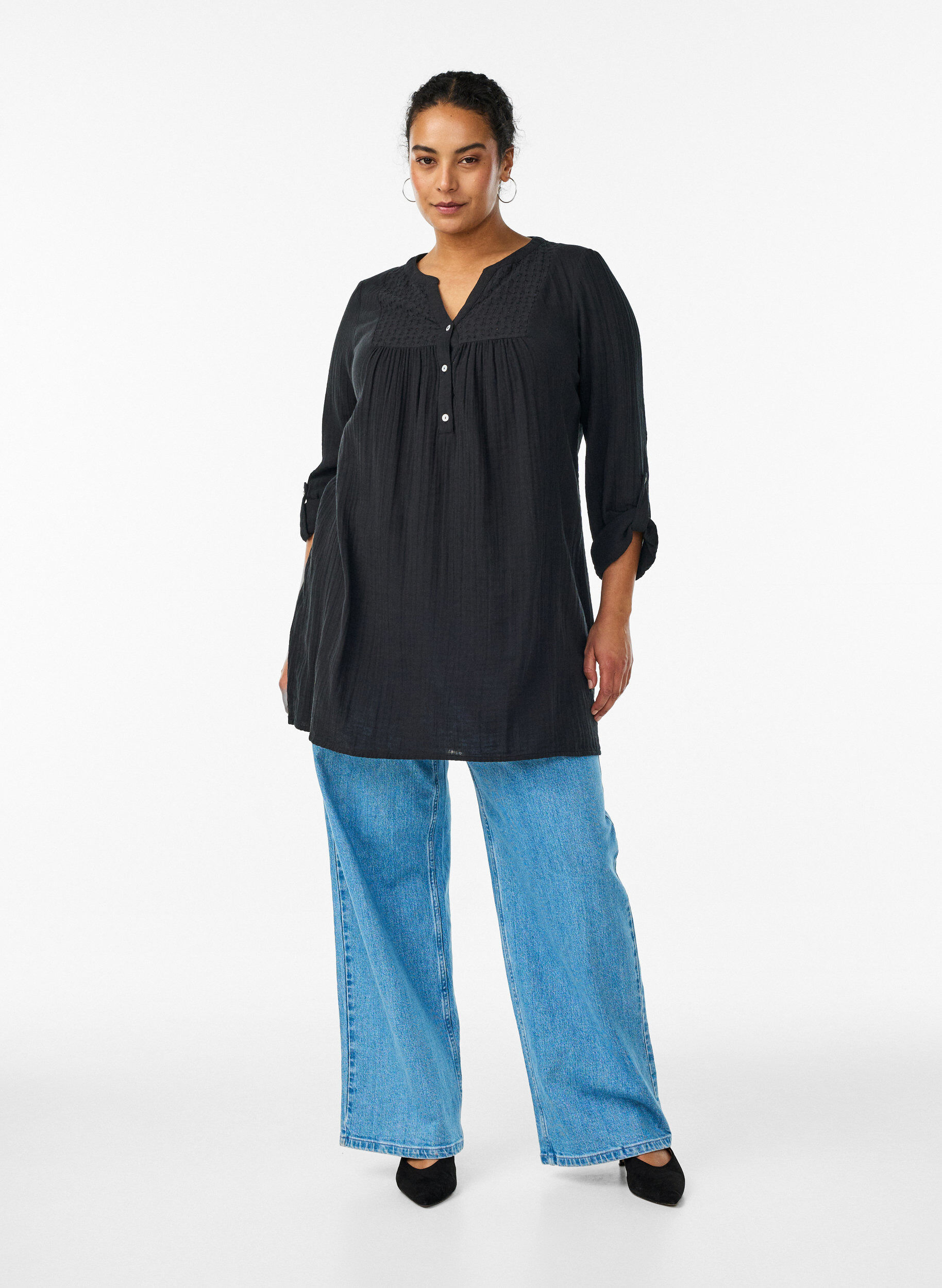 Zizzi Puuvillamusliinitunika brodeeratulla pitsill&auml;, Musta, Model image number 1