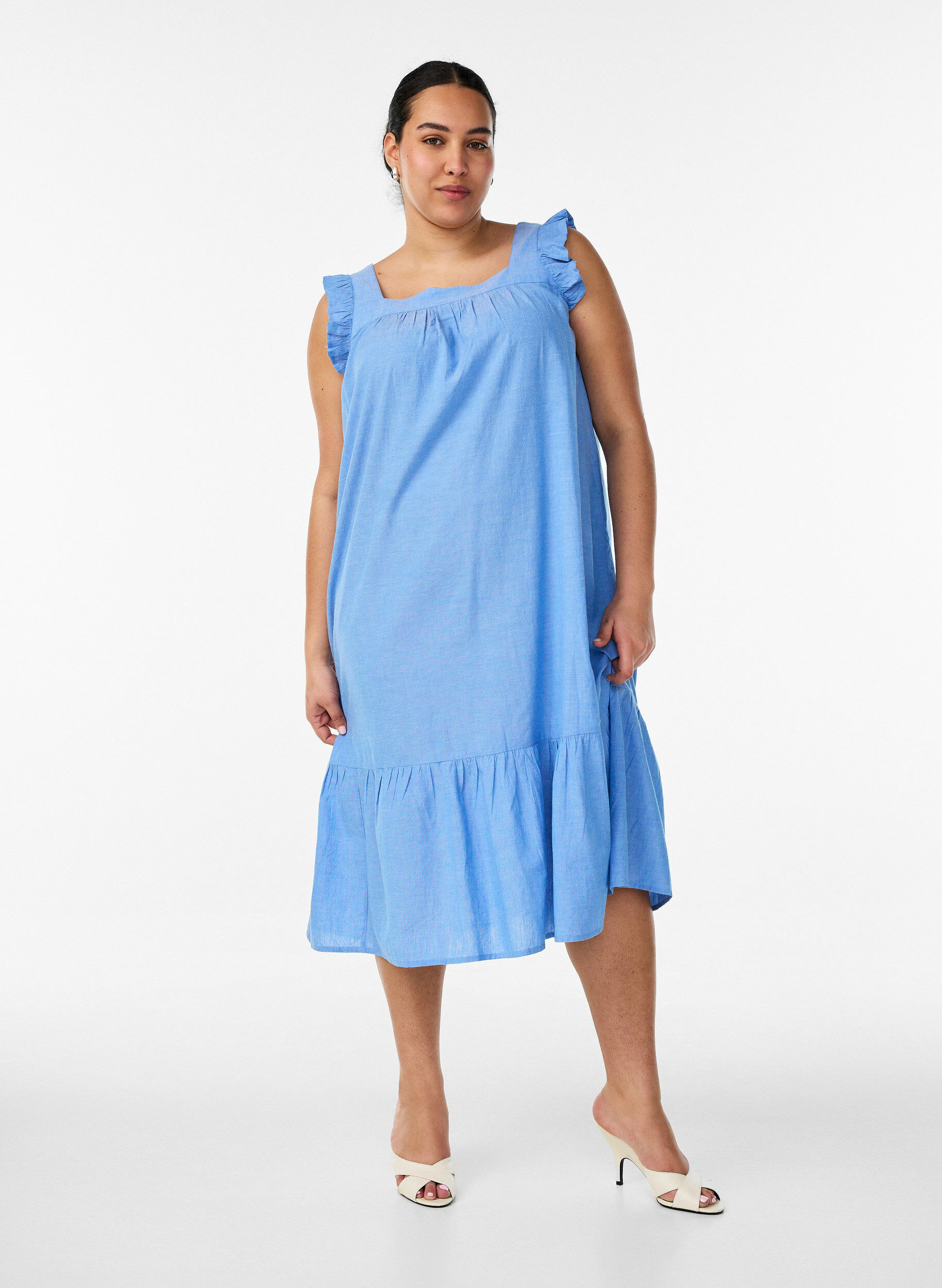 ZizziMidimekko puuvillasta r&ouml;yhel&ouml;yksityiskohdilla, Sininen, Model image number 0
