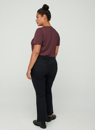 Ellen bootcut-farkut korkealla vyötäröllä, Black, Model image number 0