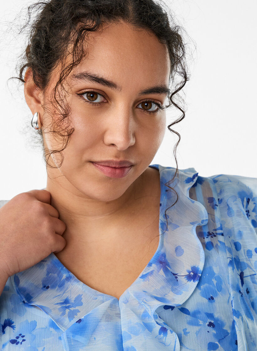 Kukallinen sifonkimekko r&ouml;yhel&ouml;ill&auml; ja pitkill&auml; hihoilla, Sininen, Model image number 2