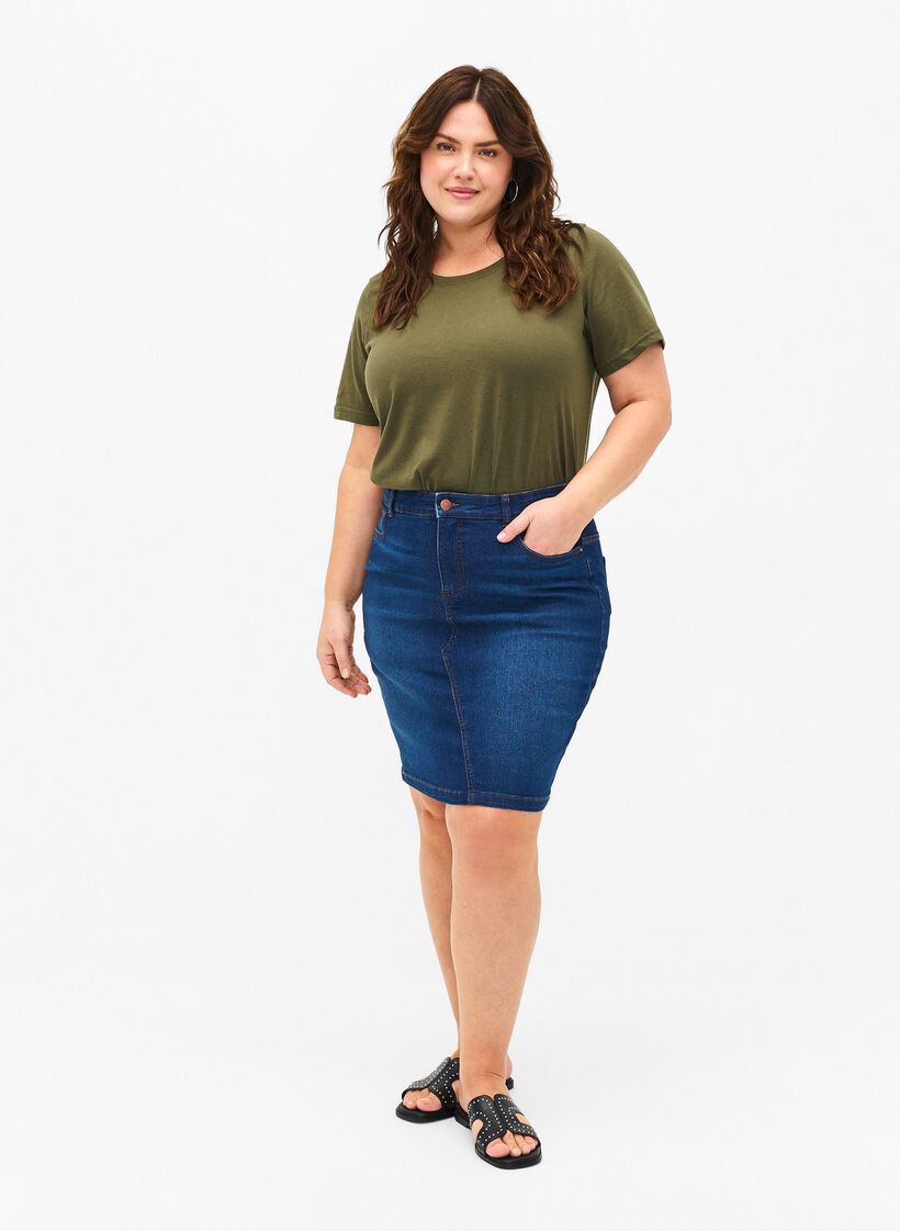 FLASH - T-paita pyöreällä pääntiellä, Olivie Night, Model image number 2