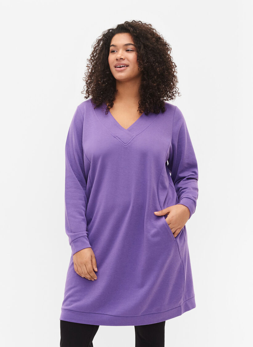 Svetarimekko v-aukolla, Deep Lavender, Model image number 0
