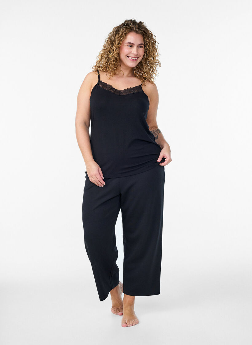 Toppi pitsiyksityiskohdilla ja spagettiolkaimilla, 0199, Model image number 1