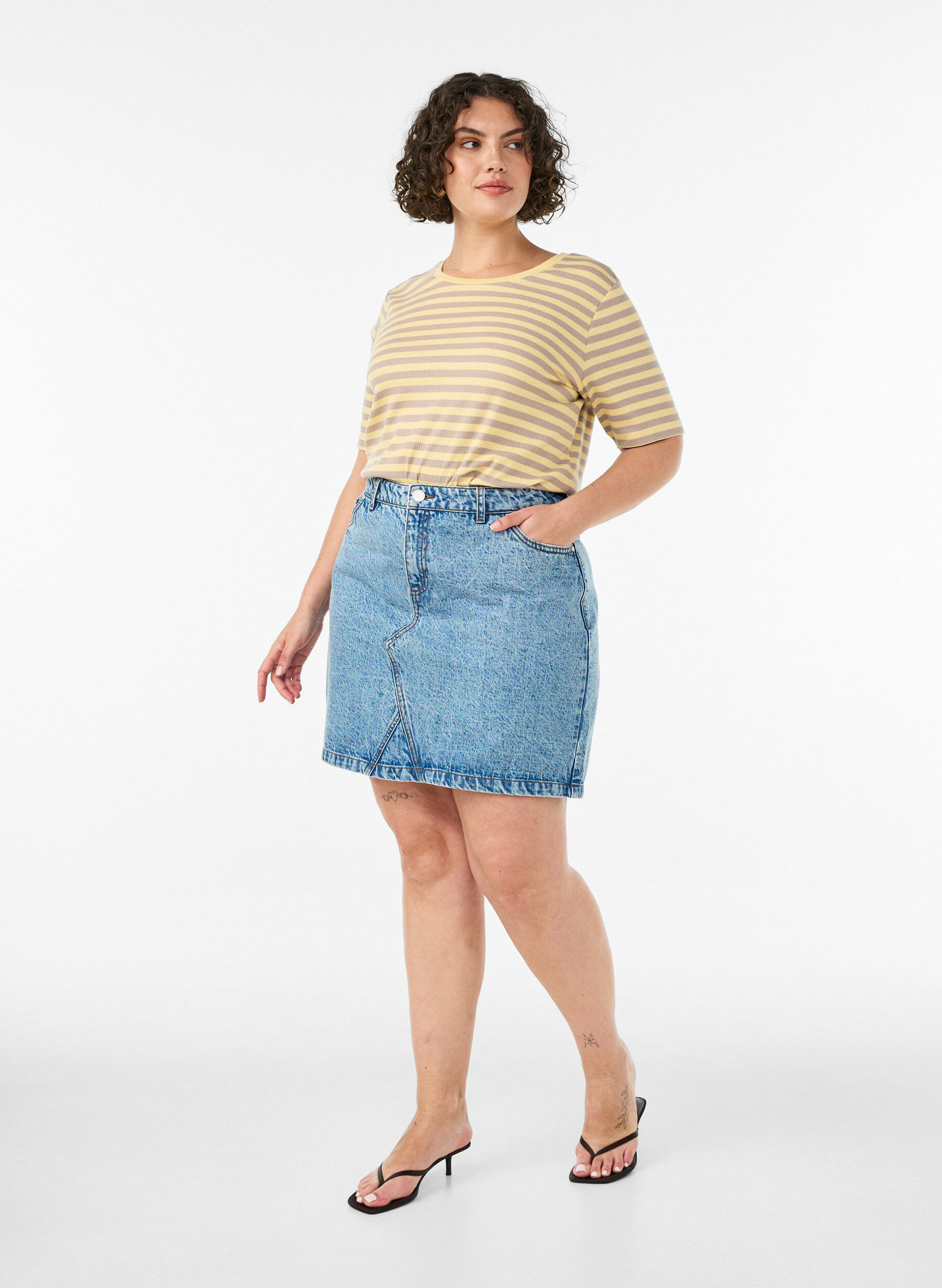 ZizziRaidallinen ribattu T-paita, Keltainen, Model image number 1