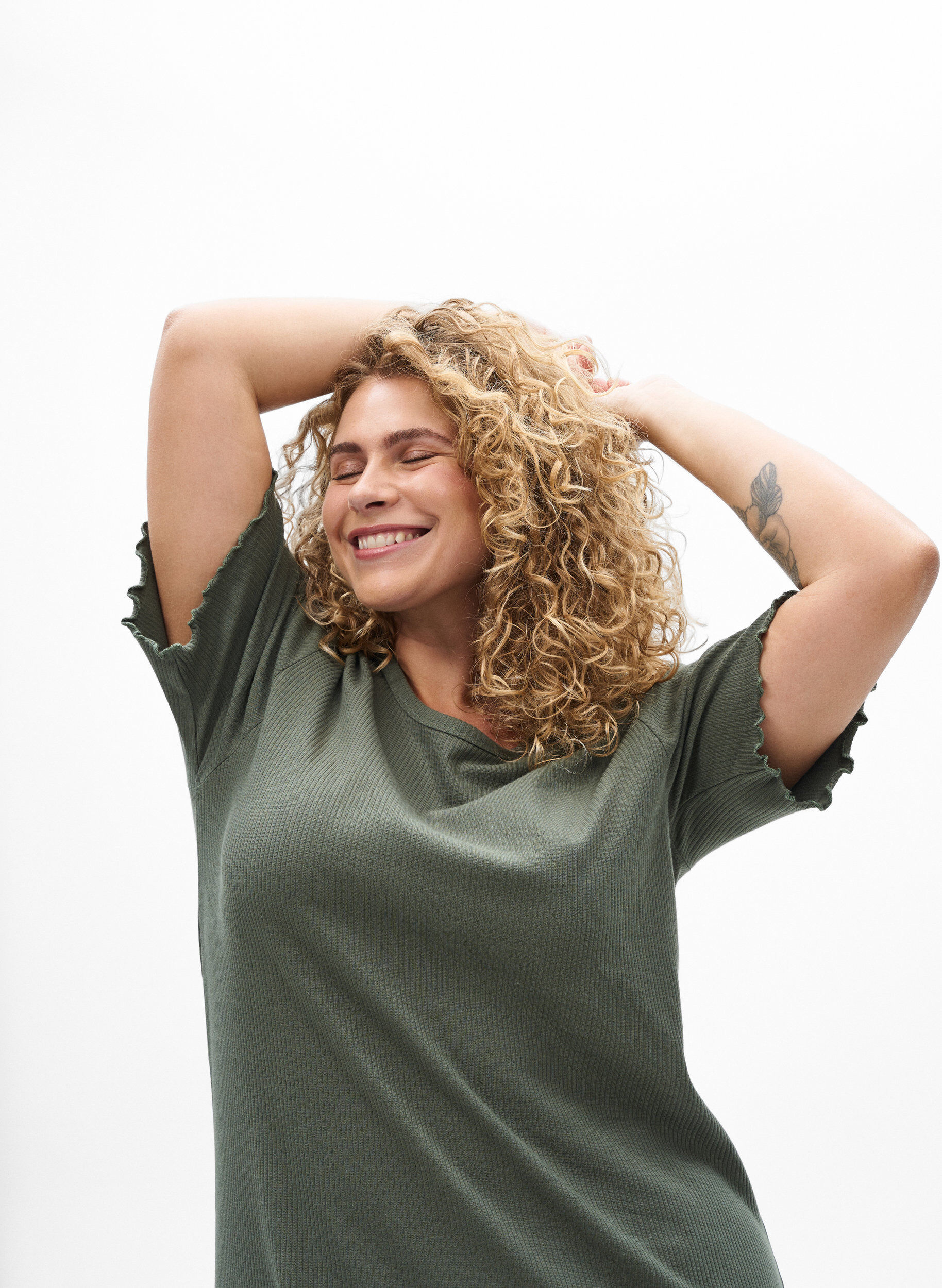 Zizzi Maximekko lyhyill&auml; hihoilla ja jersey-kankaasta, Vihre&auml;, Model image number 2