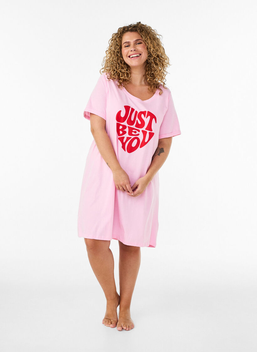Lyhythihainen y&ouml;paita luomupuuvillasta, Vaaleanpunainen, Model image number 1