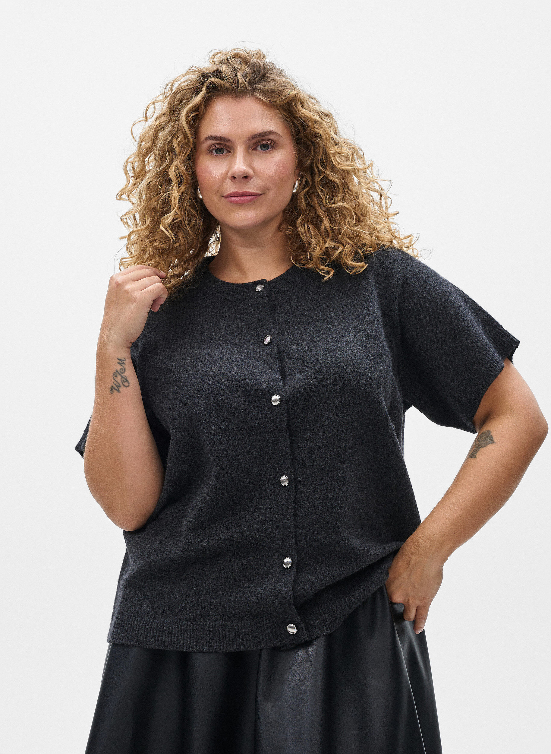 Zizzi Lyhythihainen neuletakki, Harmaa, Model image number 0