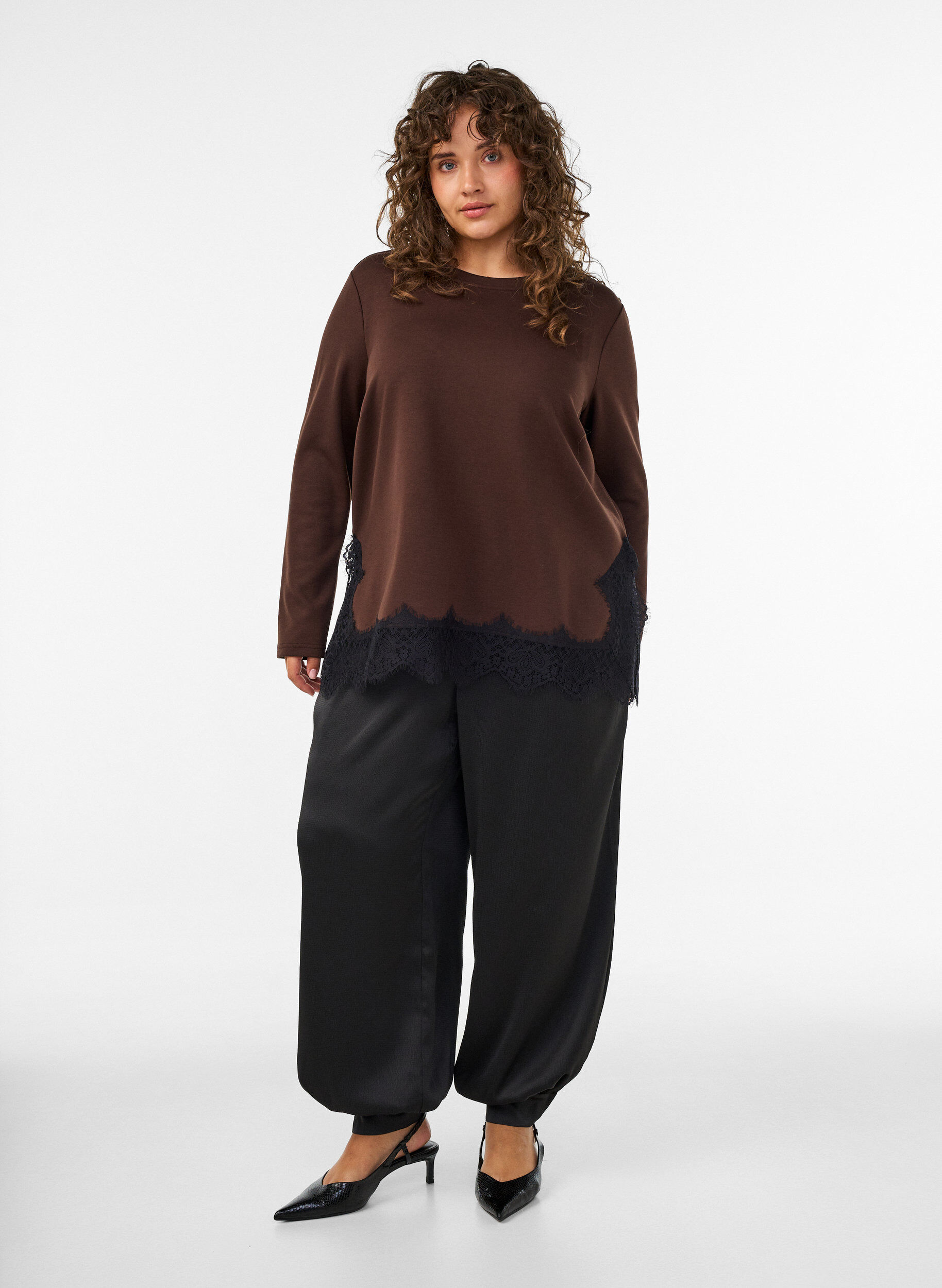 ZizziJersey-pusero pitsisomisteilla, Ruskea, Model image number 1