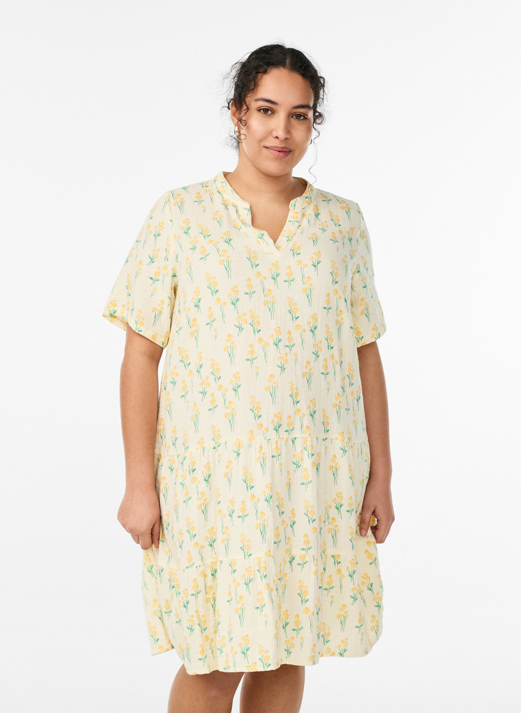 Lyhyt A-linjainen mekko puuvillamusliinista, Keltainen, Model