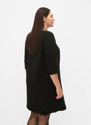 Pintakuvioitu mekko, jossa on 3/4 -hihat, Black, Model image number 1