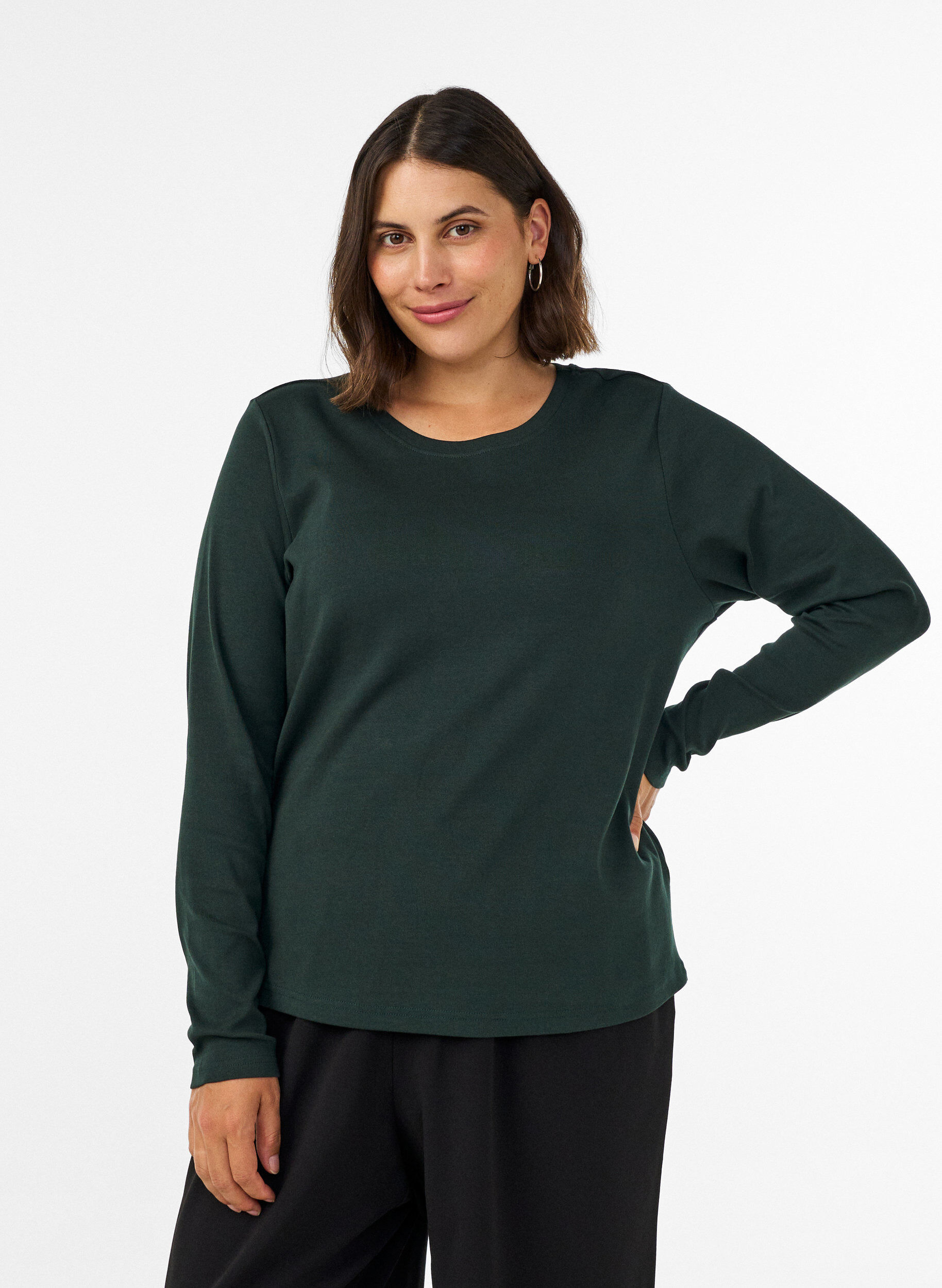 ZizziPitk&auml;hihainen perus-T-paita, jossa py&ouml;re&auml; p&auml;&auml;ntie, Vihre&auml;, Model image number 0