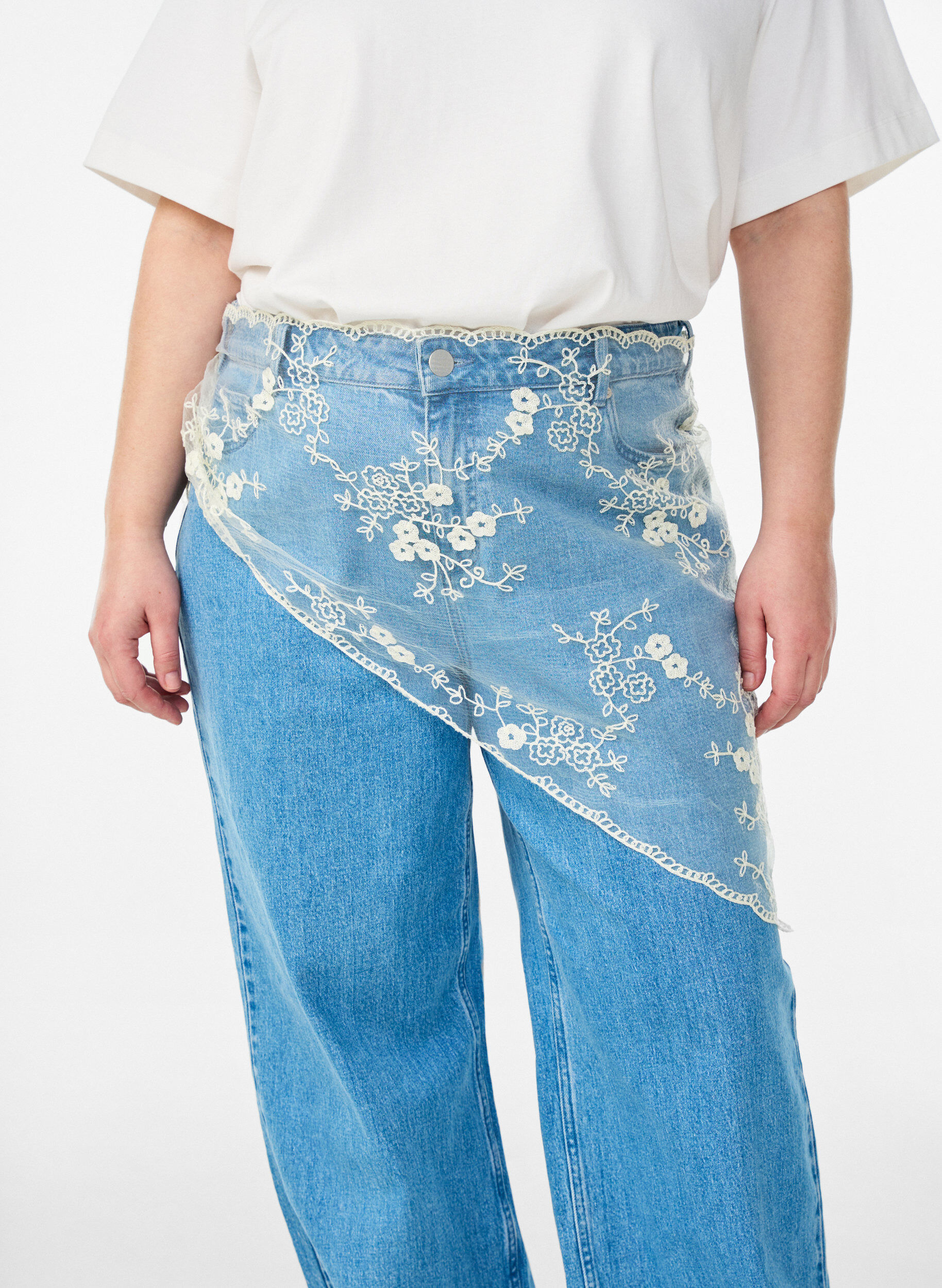 Kolmiomainen pitsihuivi, Beige, Model