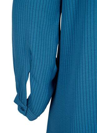 Raidallinen mekko, jossa on röyhelöyksityiskohtia, Bluesteel Stripe, Packshot image number 4