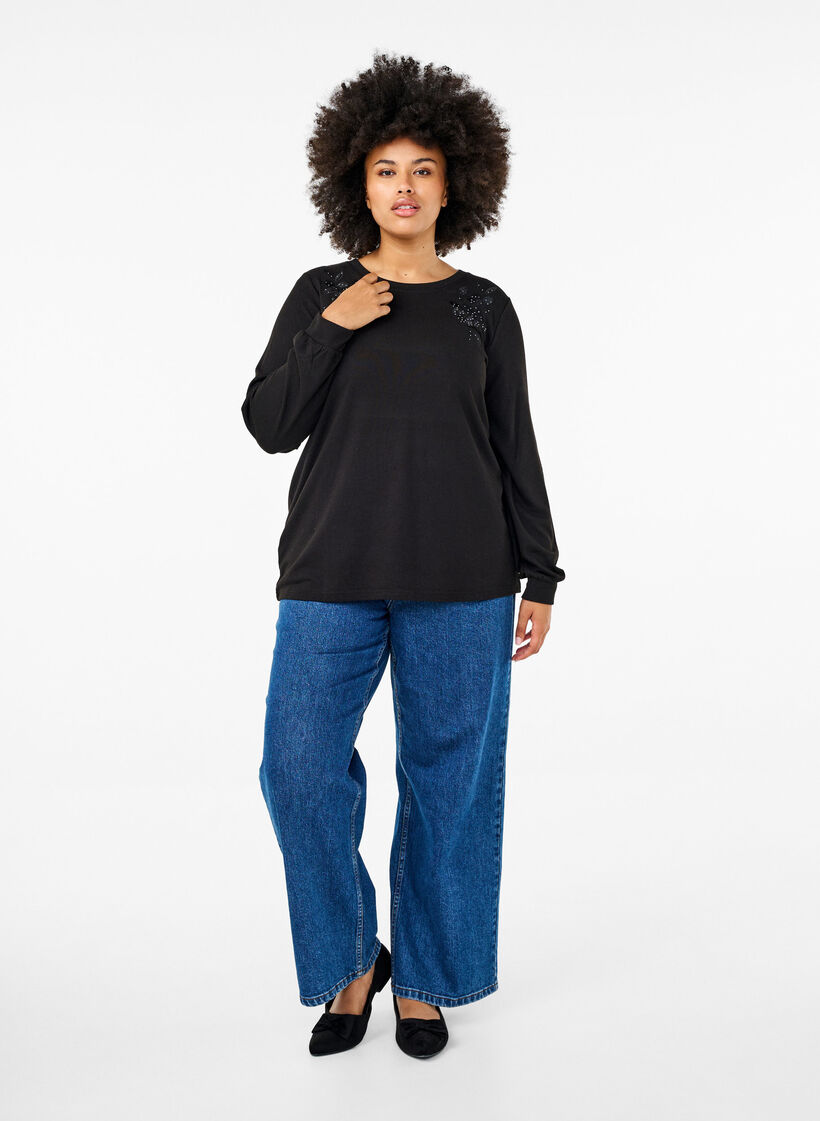 Brodeerattu ja strassikoristeltu pusero, Black, Model image number 2