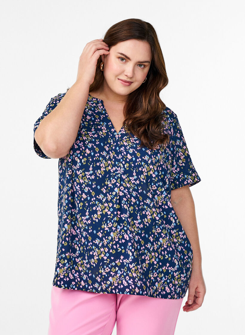 Lyhythihainen pusero v-pääntiellä, Vaaleanpunainen, Model image number 0