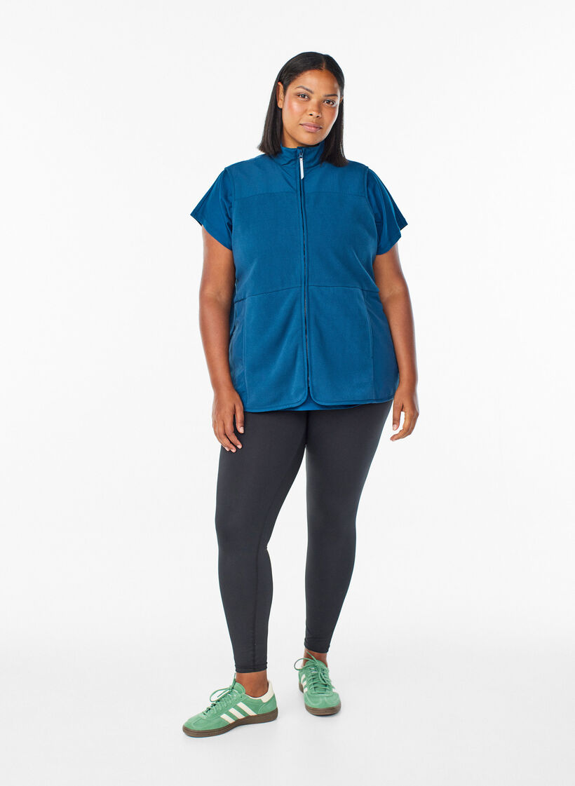 Fleece-liivi korkealla kauluksella ja taskuilla, Sininen, Model image number 1