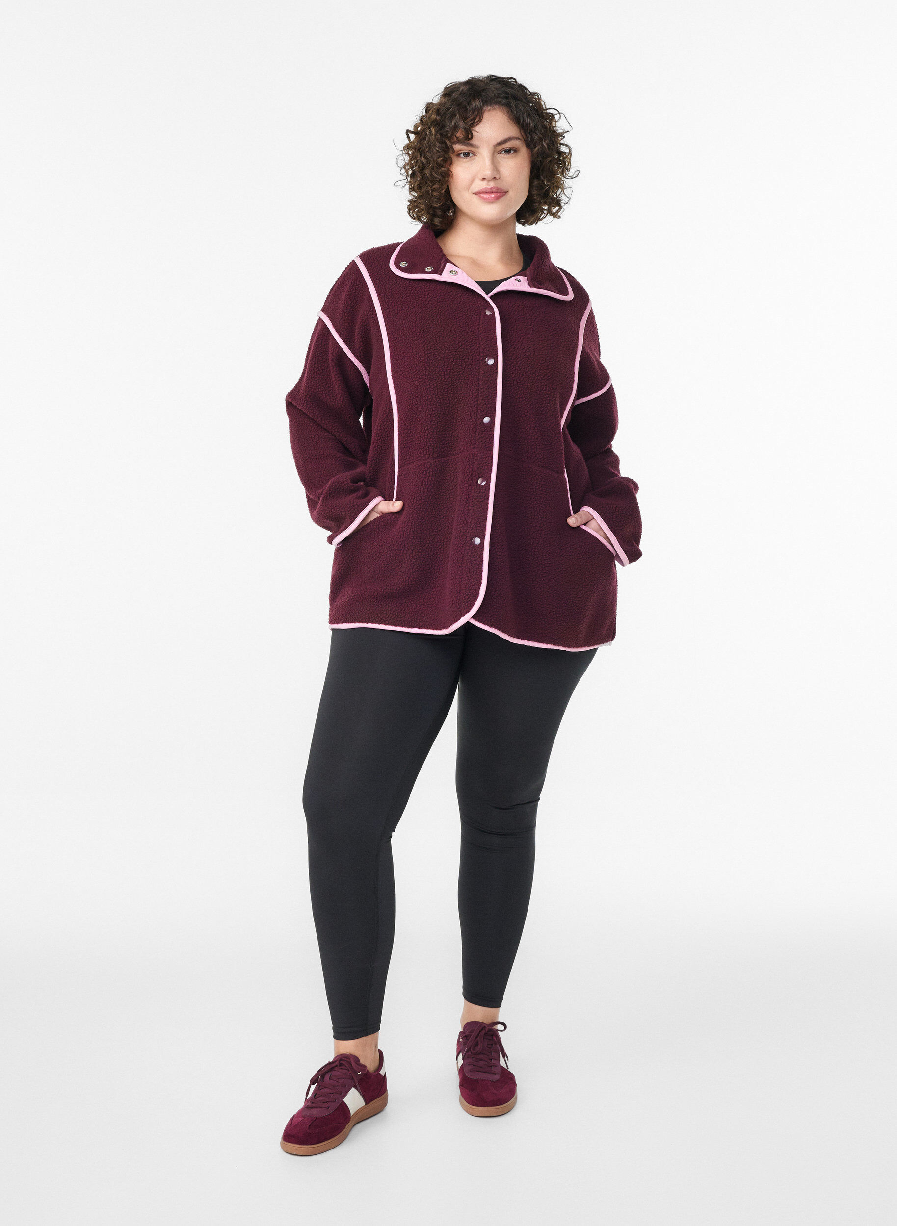 Zizzi Teddy-takki kontrastiyksityiskohdilla, Punainen, Model image number 1