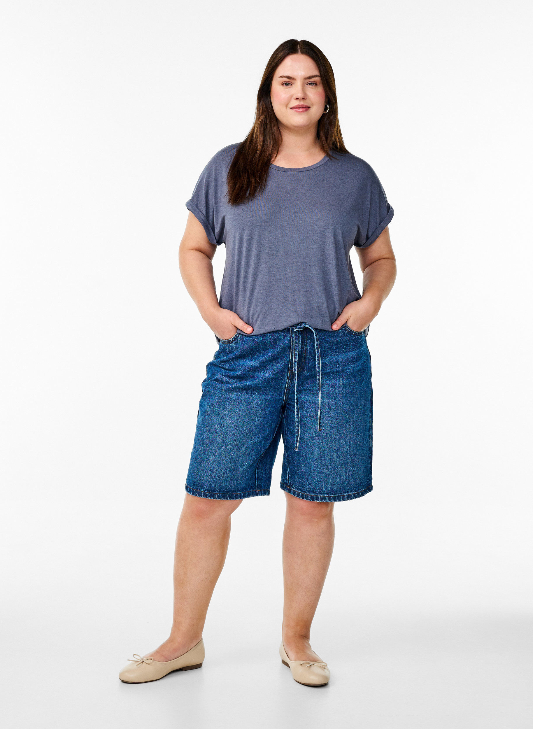 Zizzi Rento t-paita py&ouml;re&auml;ll&auml; p&auml;&auml;ntiell&auml;, Sininen, Model image number 1