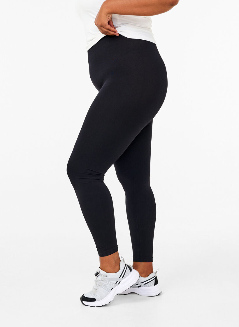 Saumattomat perusleggingsit, Musta, Model image number 0
