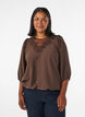 3/4-hihaiset pusero pitsiyksityiskohdilla, Ruskea, Model image number 0