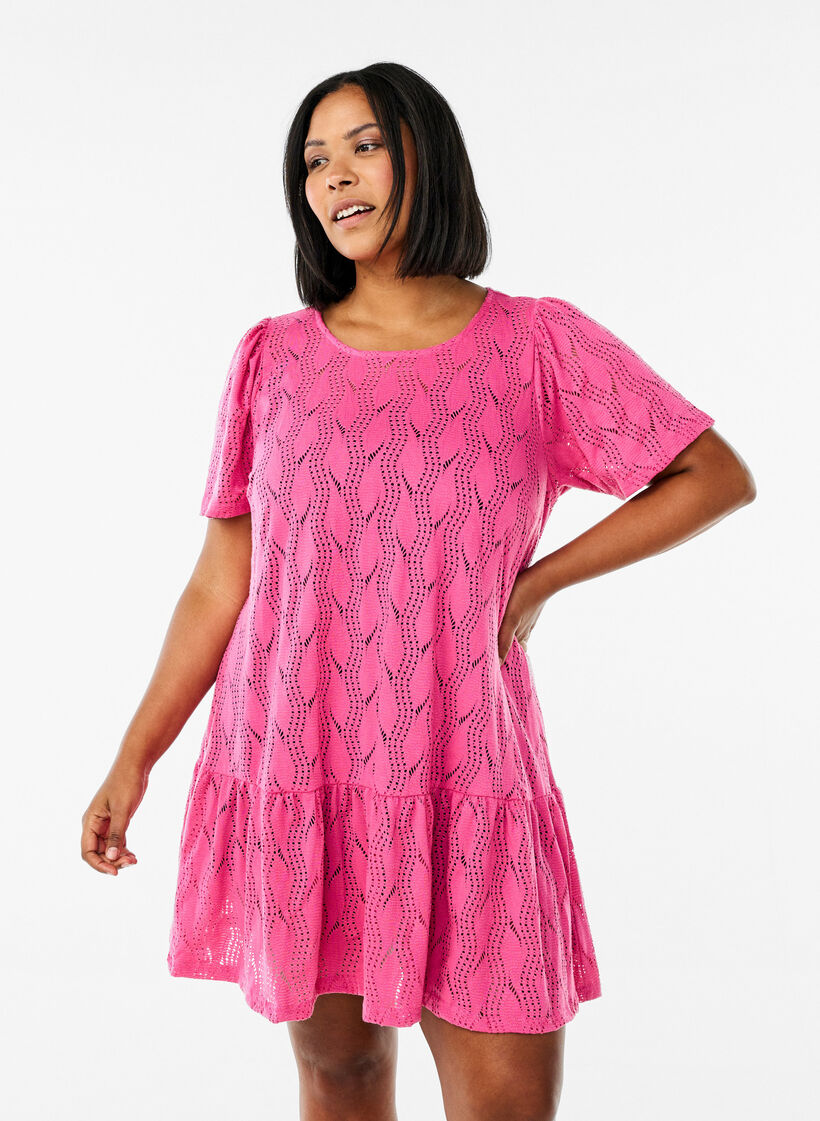 FLASH - Lyhyt jersey-mekko silmäneuloksella, Ibis Rose, Model image number 0