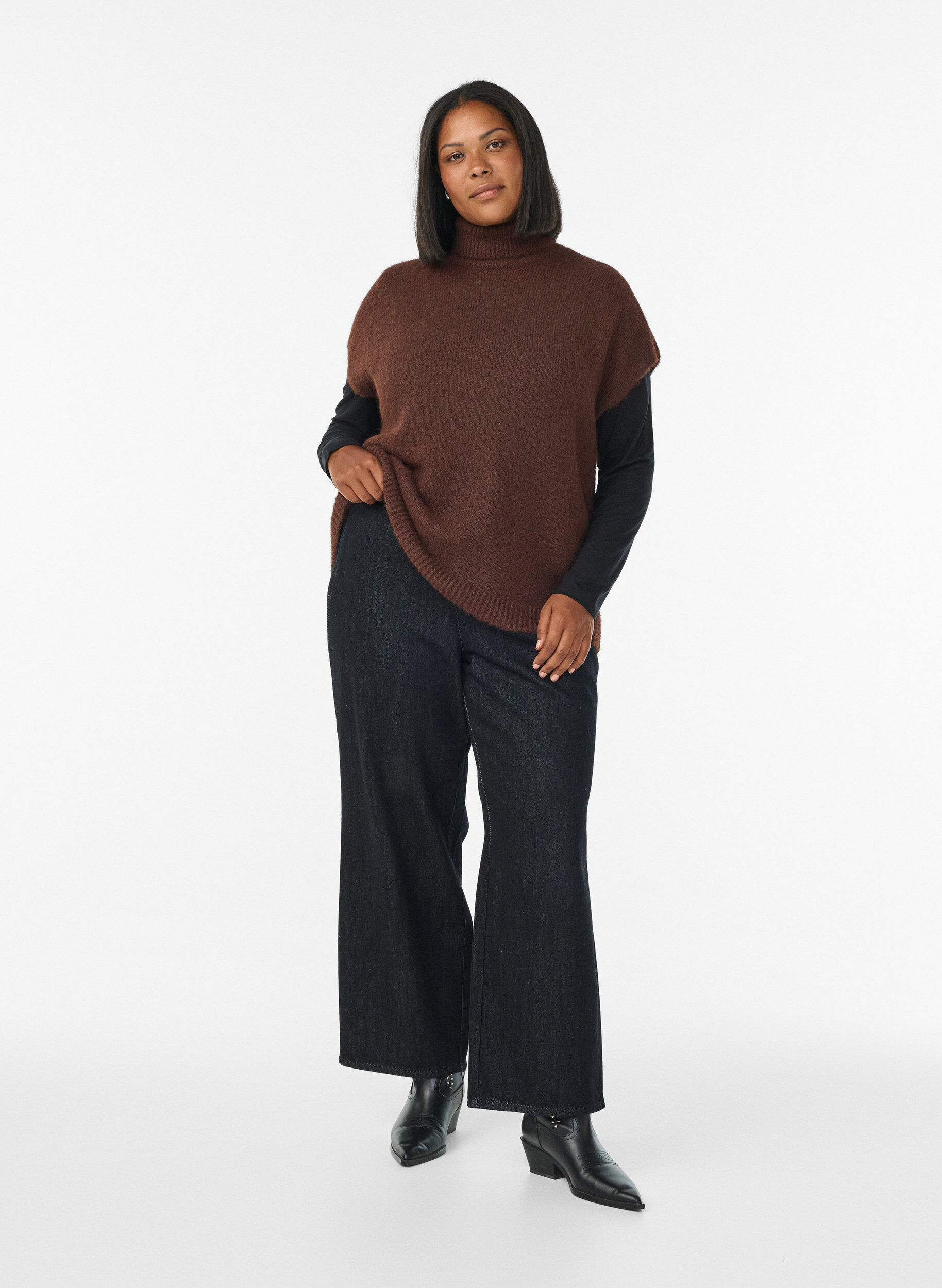 Zizzi Hihaton neuleliivi poolokauluksella, Ruskea, Model image number 1