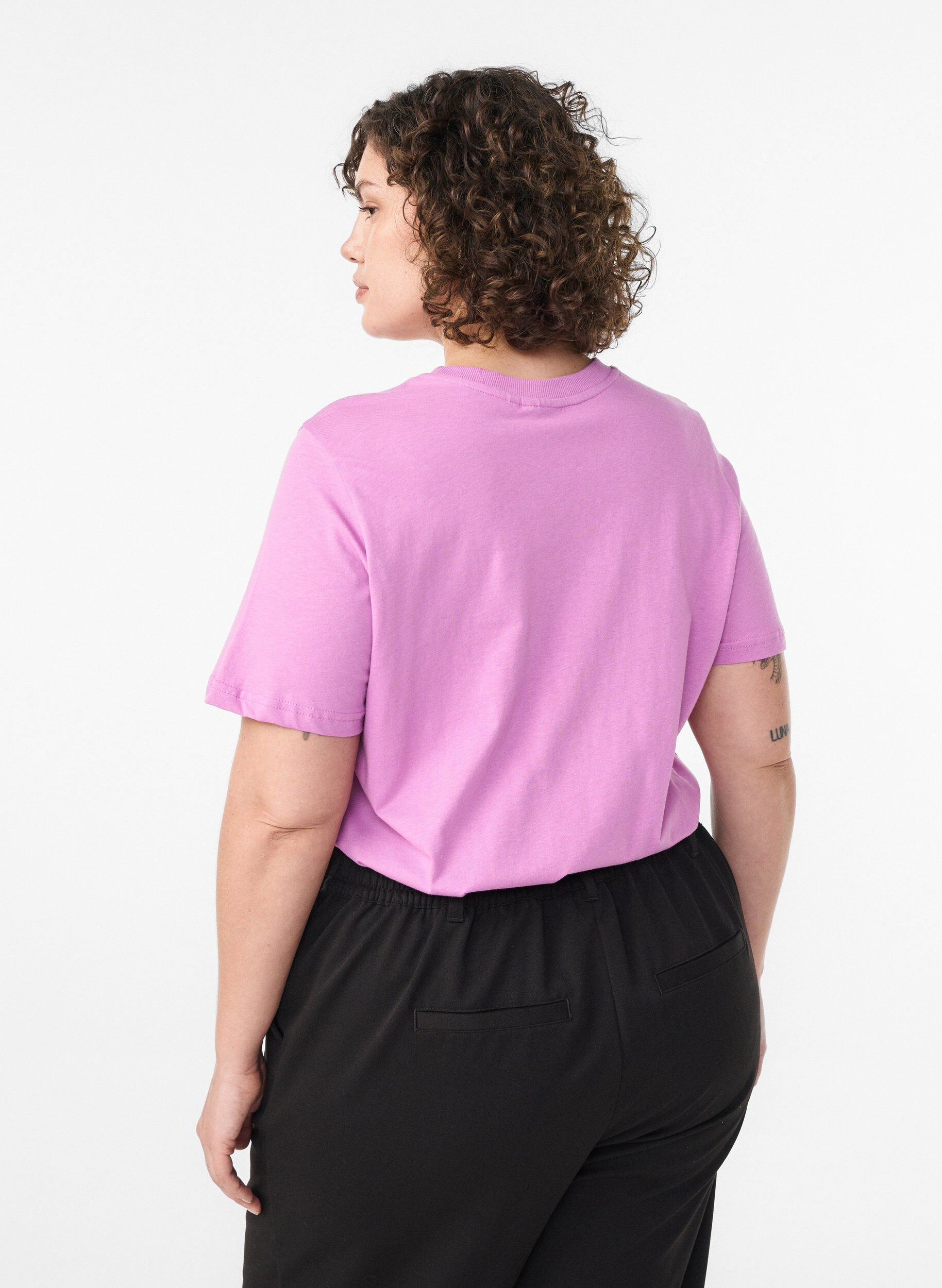 ZizziPuuvillainen perus-T-paita, jossa on py&ouml;re&auml; kaula-aukko, Violetti, Model image number 2