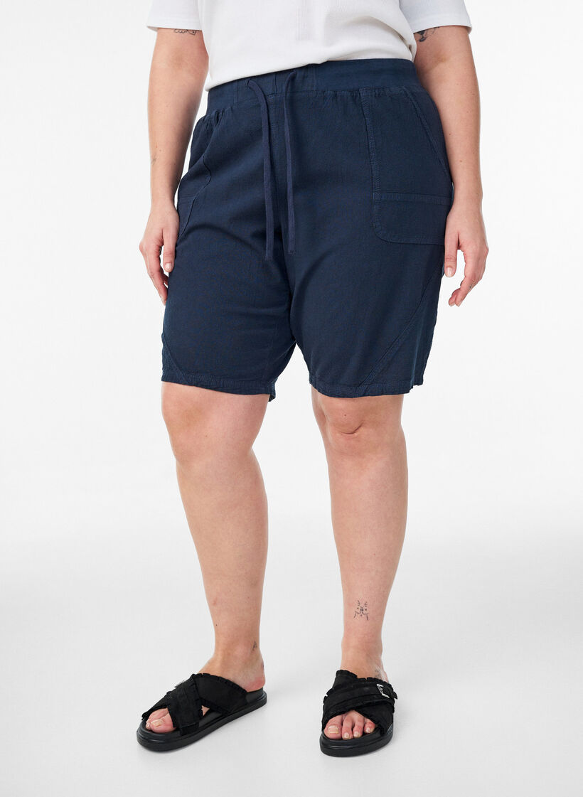 V&auml;lj&auml;t puuvillashortsit taskuilla, Sininen, Model image number 3