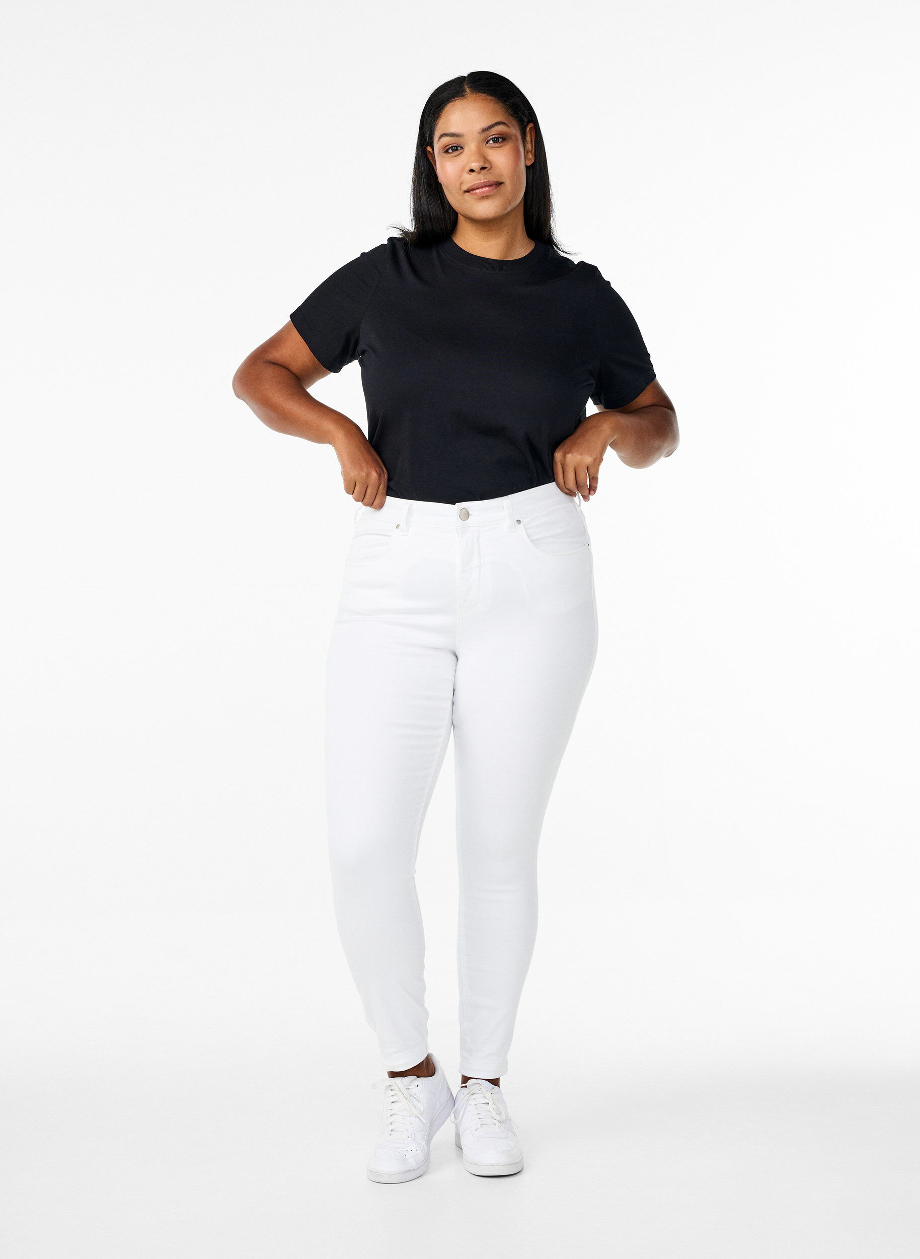 Super slim Amy-farkut korkealla vy&ouml;t&auml;r&ouml;ll&auml;, White, Model