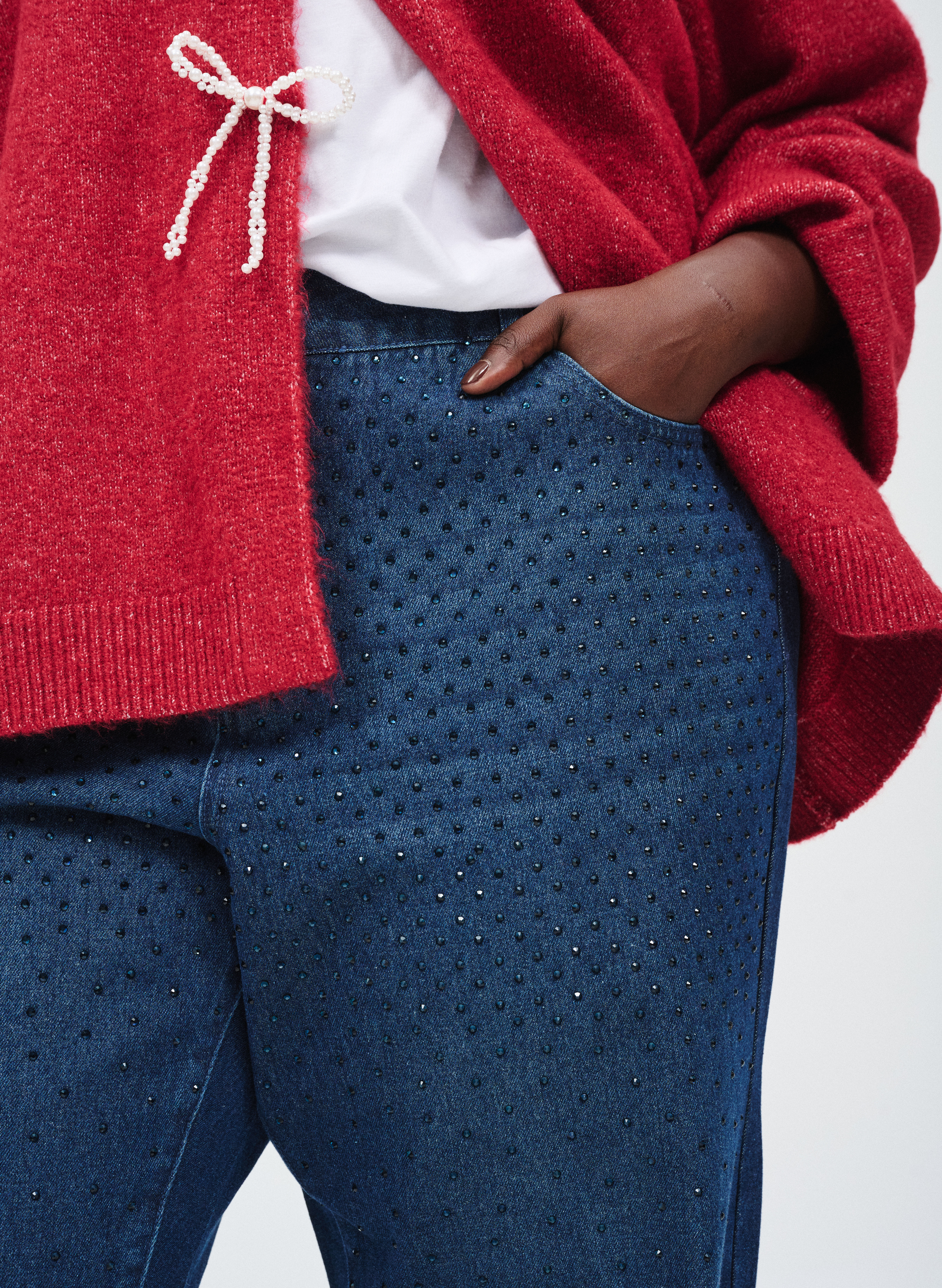 Zizzi Neuletakki, jossa on helmi rusetti, , Model