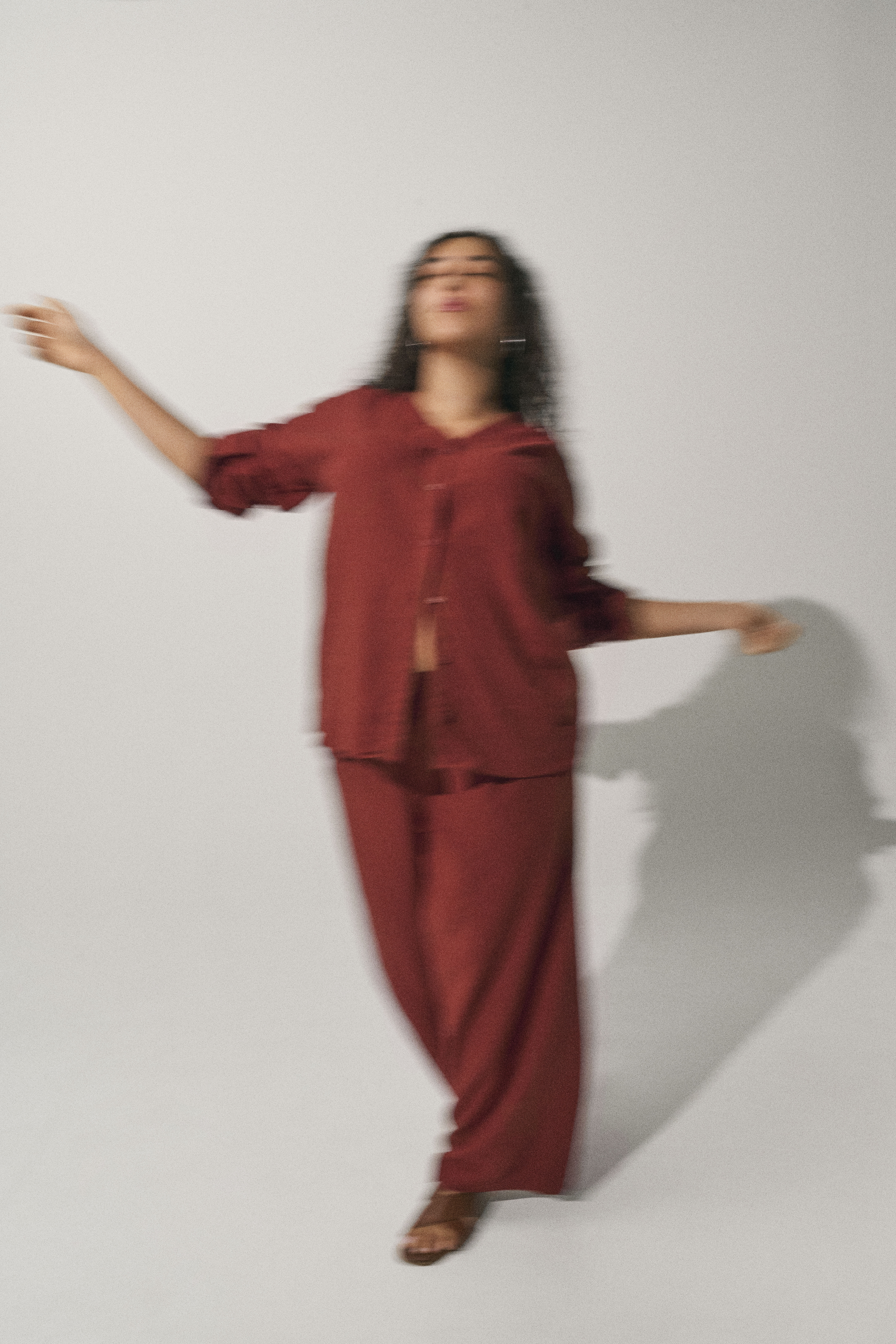 ZizziYhteensopiva pellavasetti, , Model