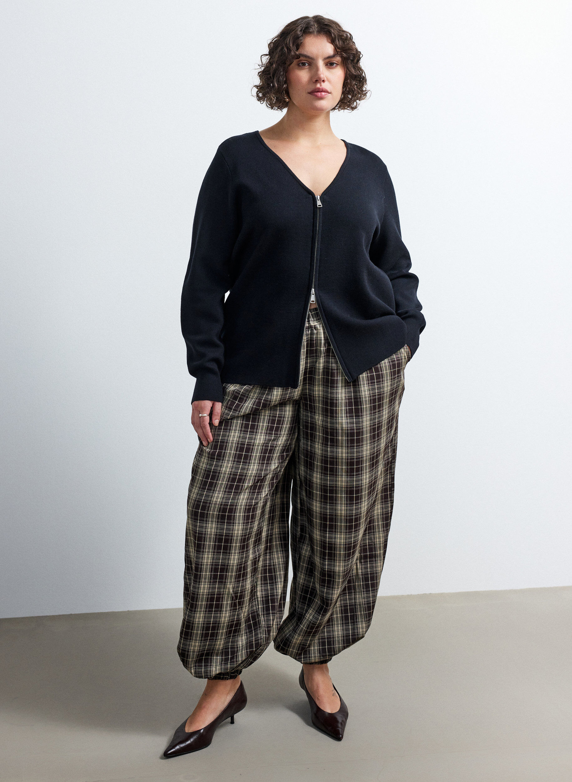 ZizziNeuletakki kaksisuuntaisella vetoketjulla, Musta, Model image number 1