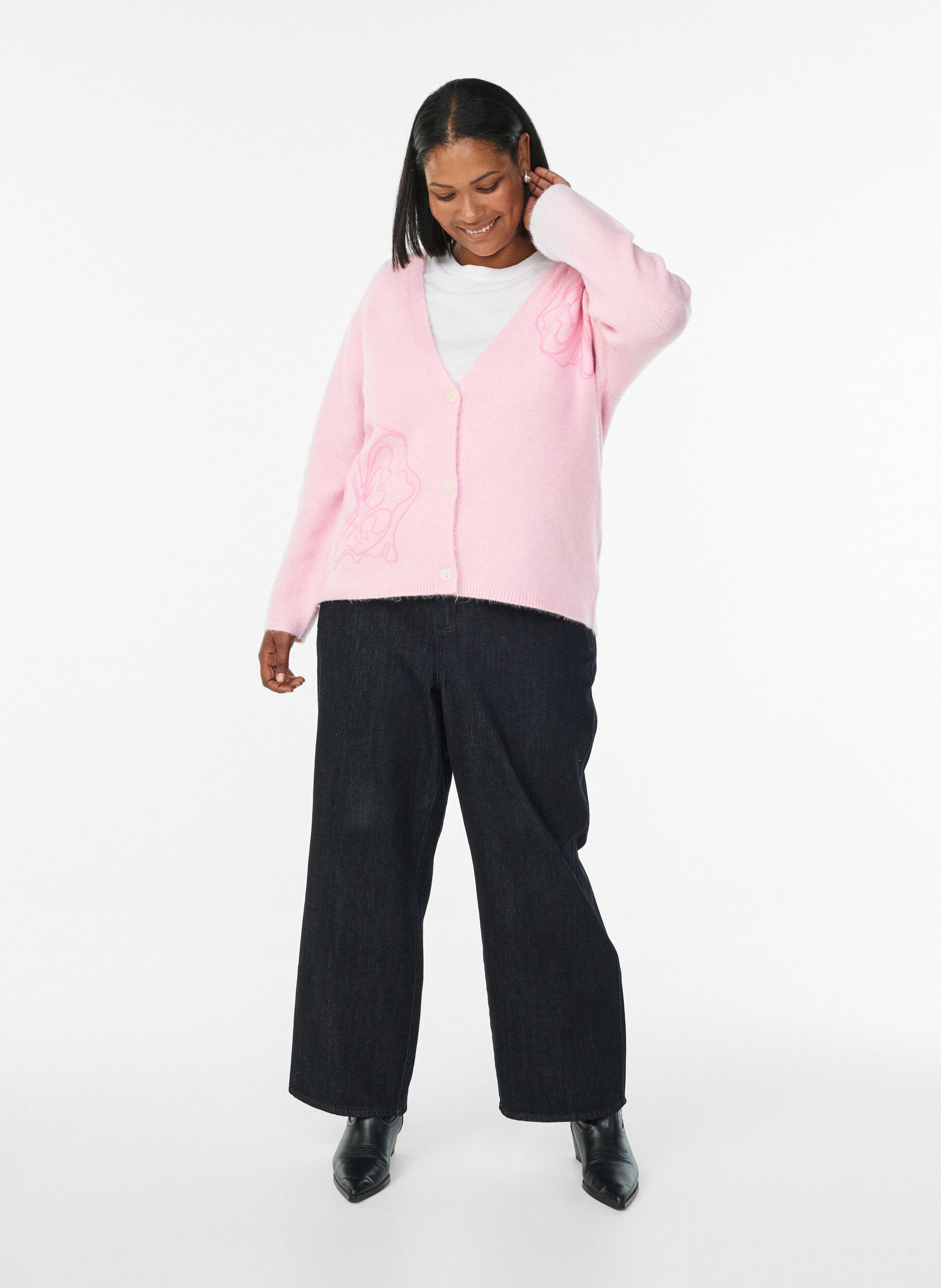 Zizzi Neuletakki V-p&auml;&auml;ntiell&auml; ja kirjailtuilla kukilla, Vaaleanpunainen, Model image number 1