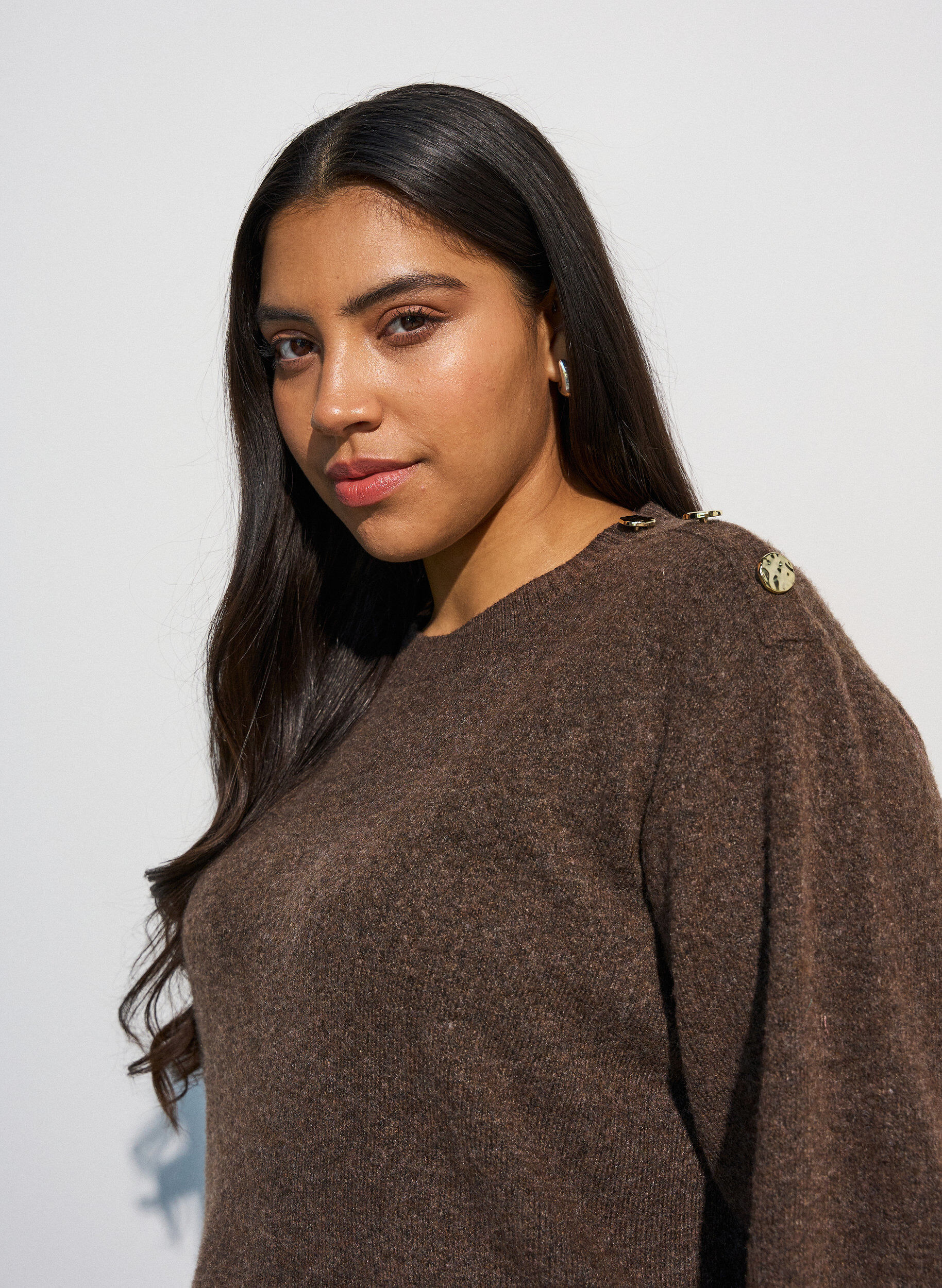 ZizziNeulepusero nappiyksityiskohdalla, Ruskea, Model image number 3