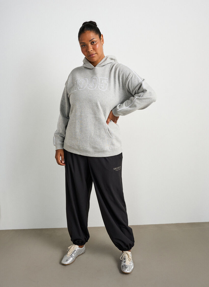 Huppari brodeeratulla kuviolla, Harmaa, Model image number 1