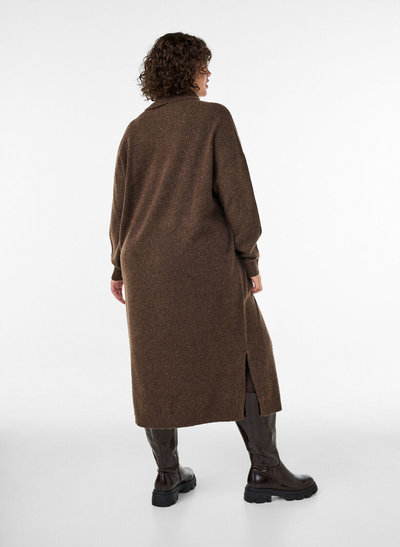 Neulemekko poolokauluksella ja halkioilla, Ruskea, Model image number 1