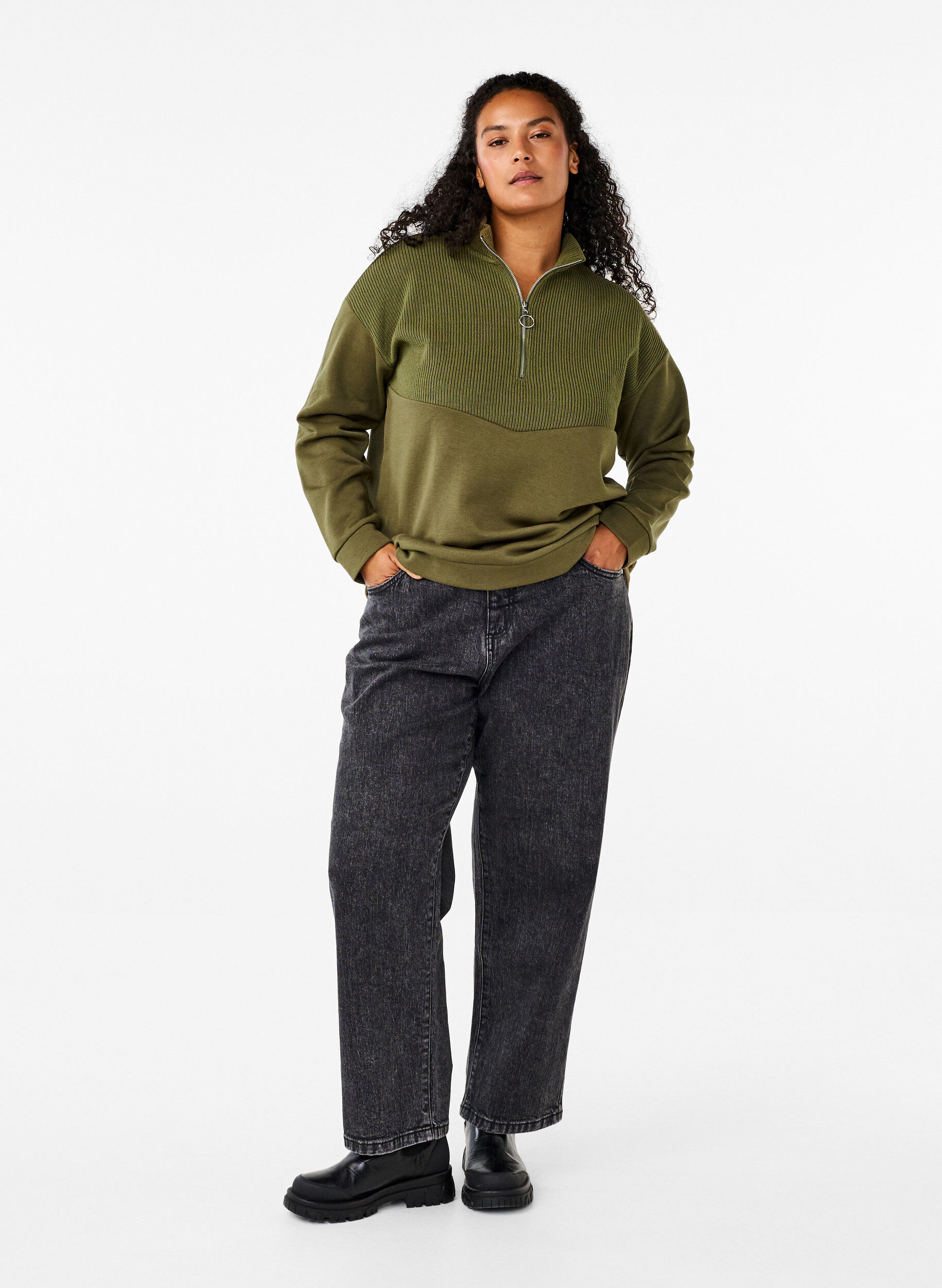 Zizzi Neulottu vetoketjullinen collegepusero, Winter Moss, Model image number 2