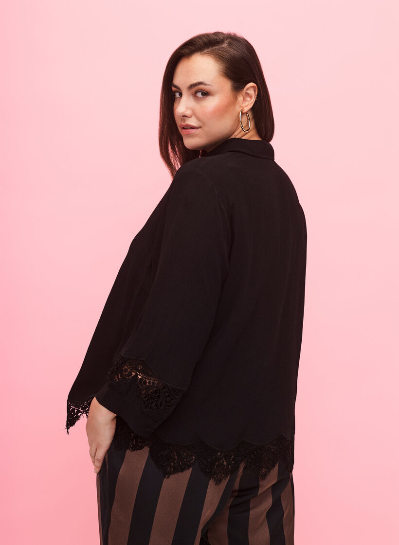 Viskoosipaita 3/4 hihalla ja koristeluyksityiskohdilla, Black, Model image number 1