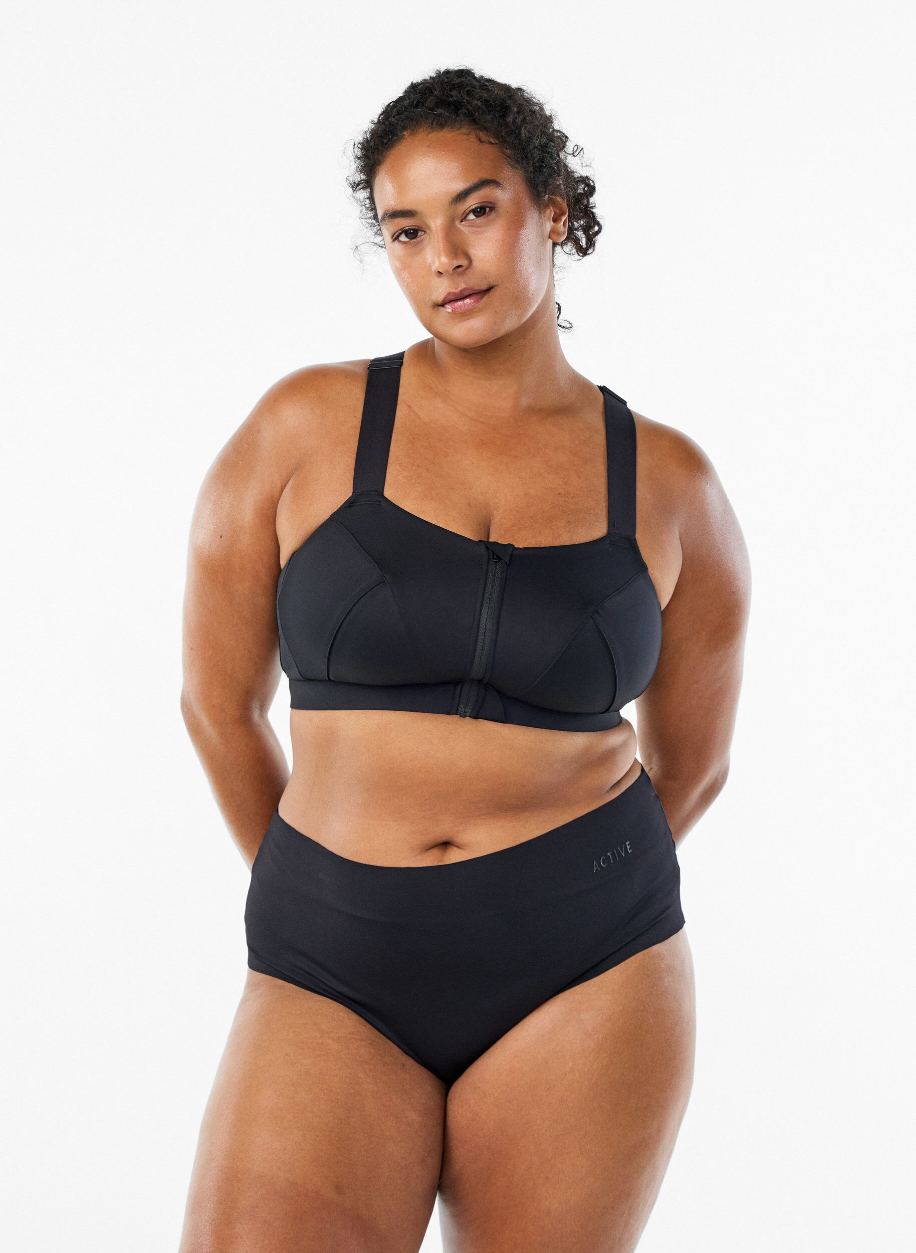 2-pack n&auml;kym&auml;tt&ouml;m&auml;t harjoitushipsterit, Musta, Model