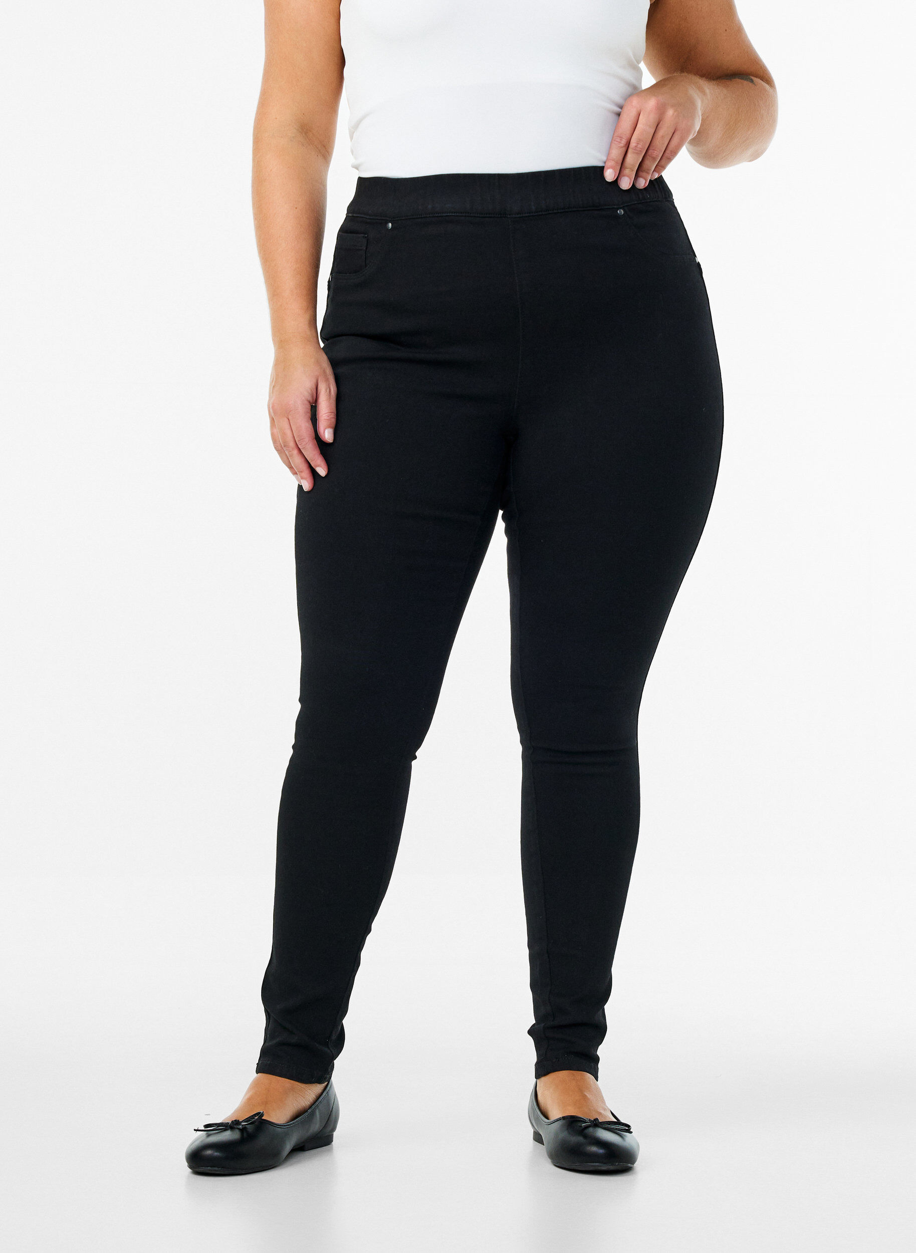ZizziKorkeavy&ouml;t&auml;r&ouml;iset jeggingsit, Musta, Model image number 2